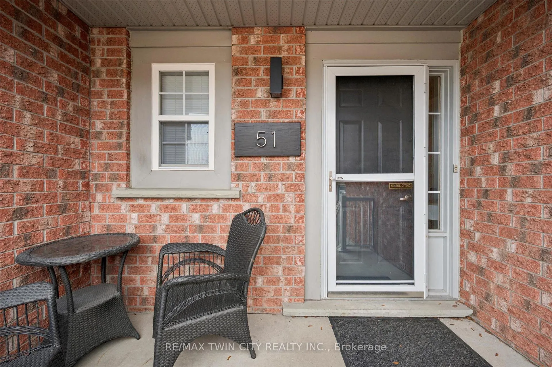 Photo 4 of 51 Elma Place, Cambridge, Hespeler Village — HOMEH