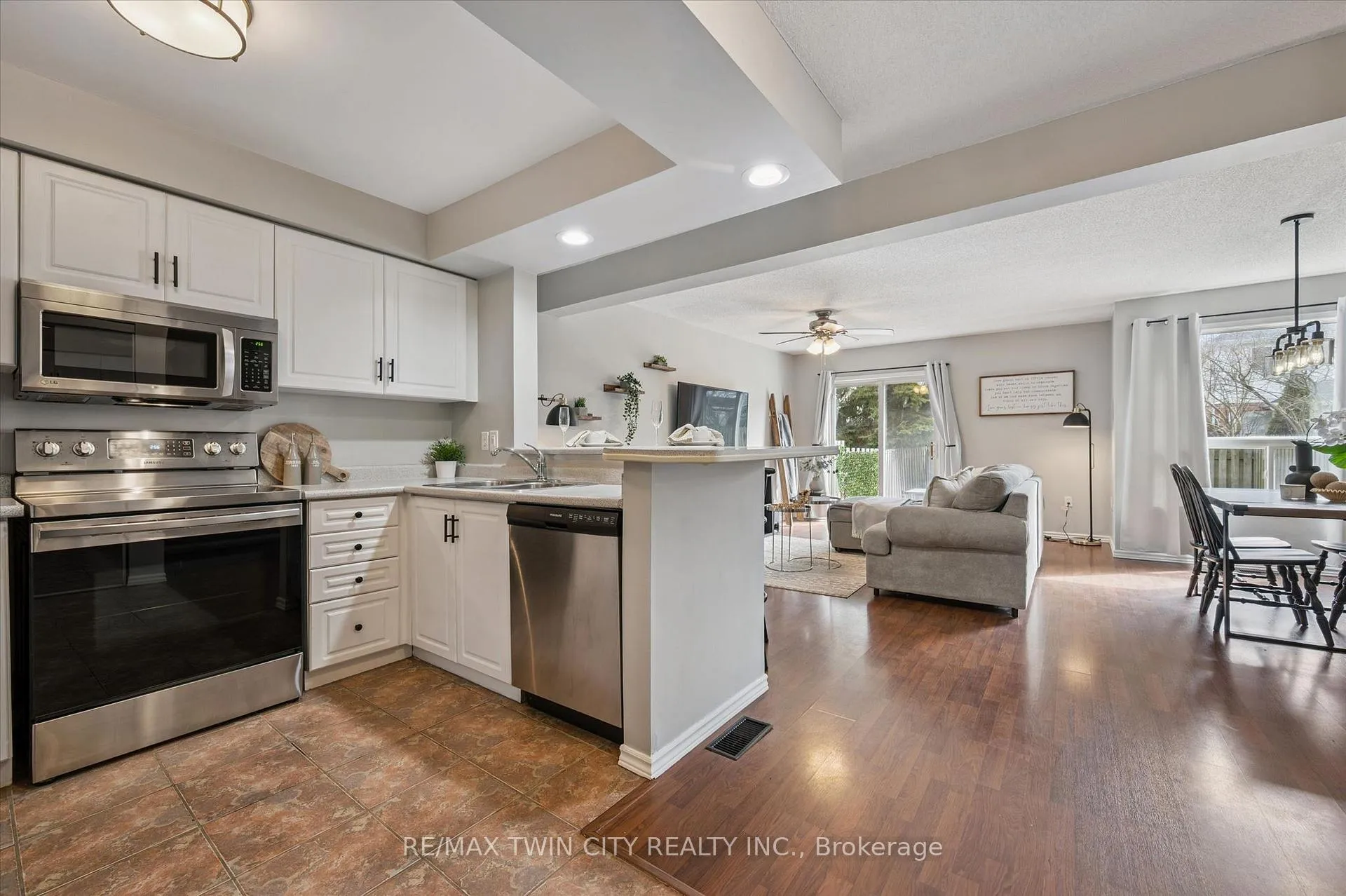 Photo 6 of 51 Elma Place, Cambridge, Hespeler Village — HOMEH