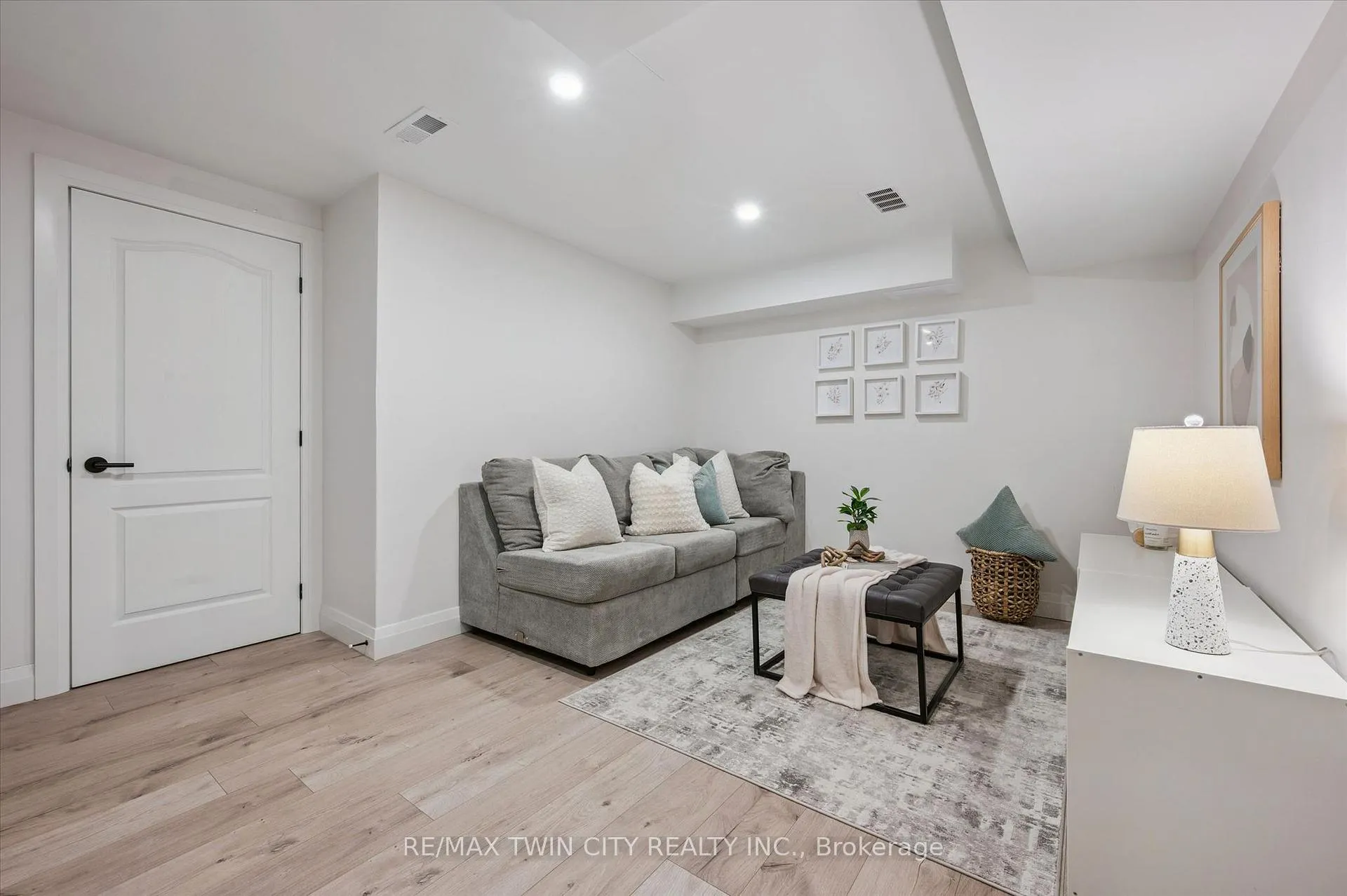 Photo 26 of 51 Elma Place, Cambridge, Hespeler Village — HOMEH