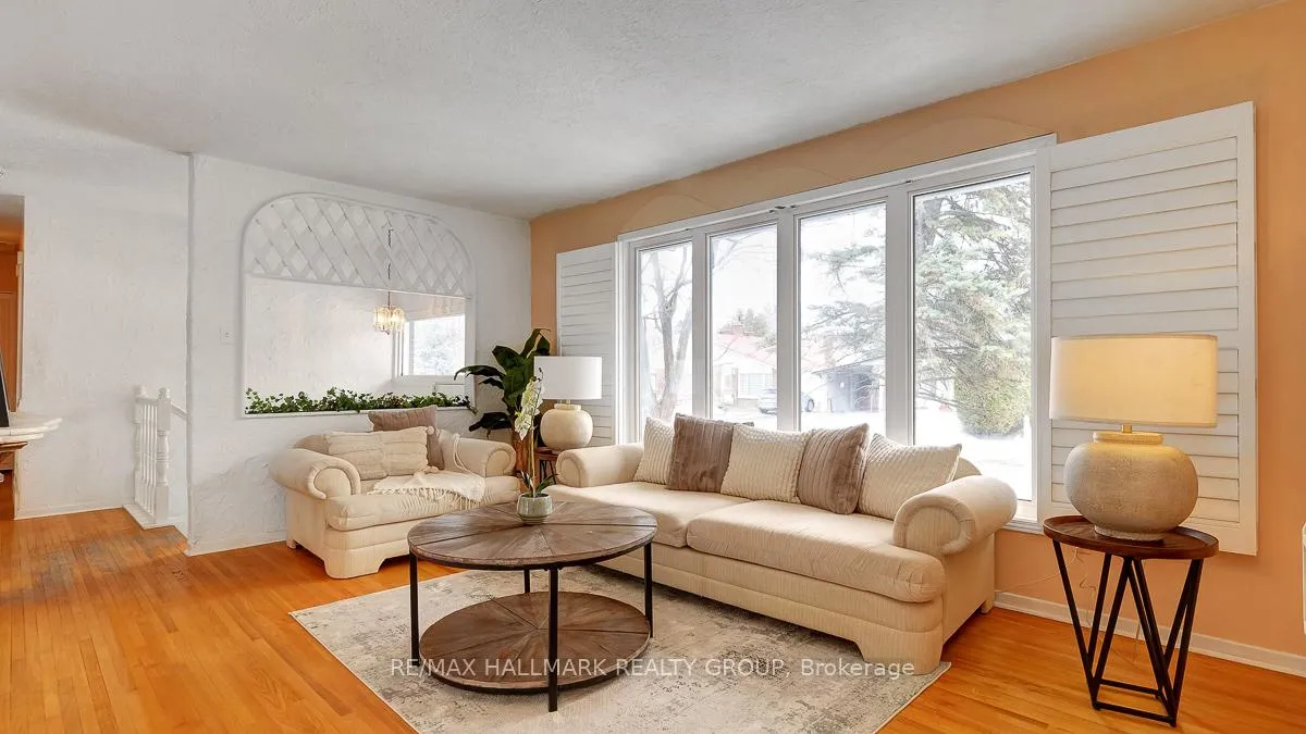 Photo 7 of 2185 Bickerton Avenue, Ottawa, Beacon Hill North — HOMEH