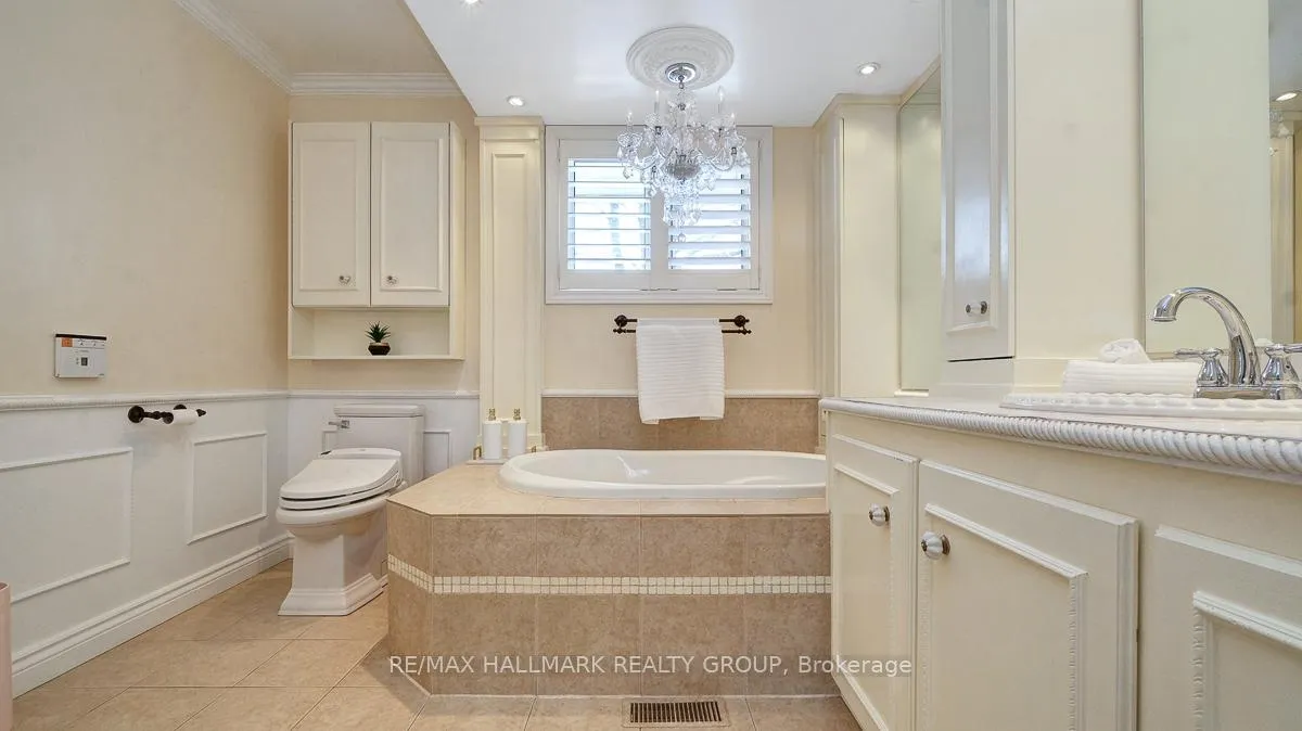 Photo 24 of 2185 Bickerton Avenue, Ottawa, Beacon Hill North — HOMEH
