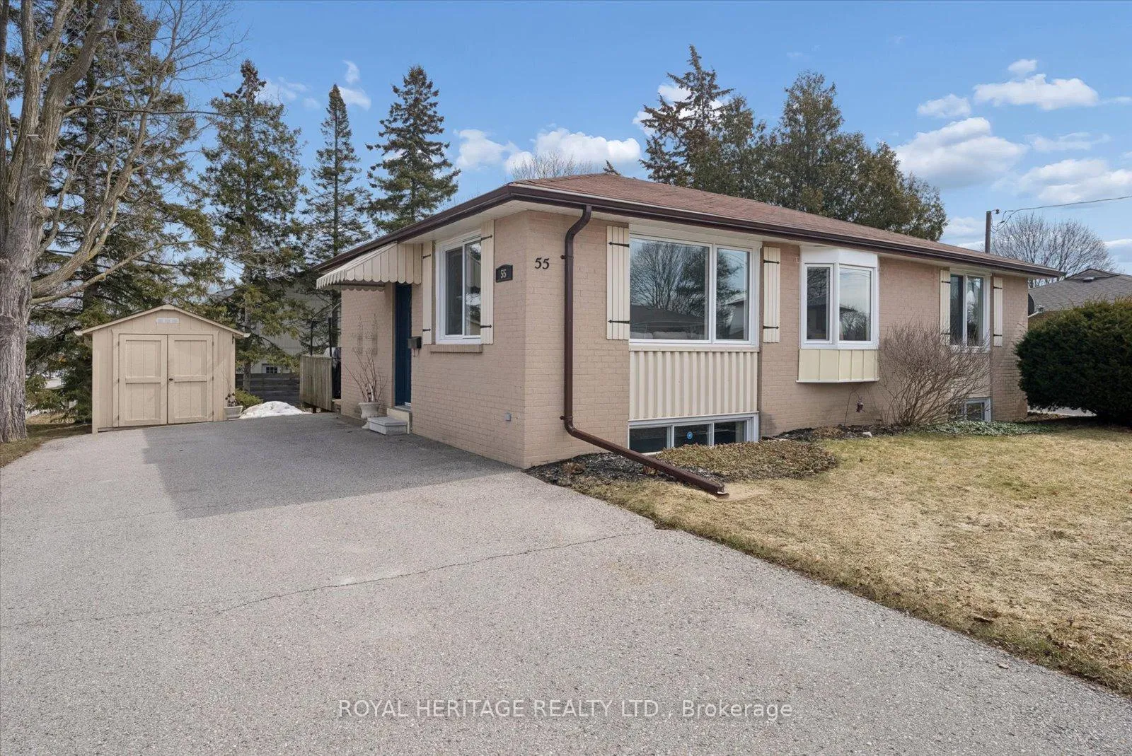 Photo 2 of 55 Garside Avenue, Whitby, Brooklin — HOMEH