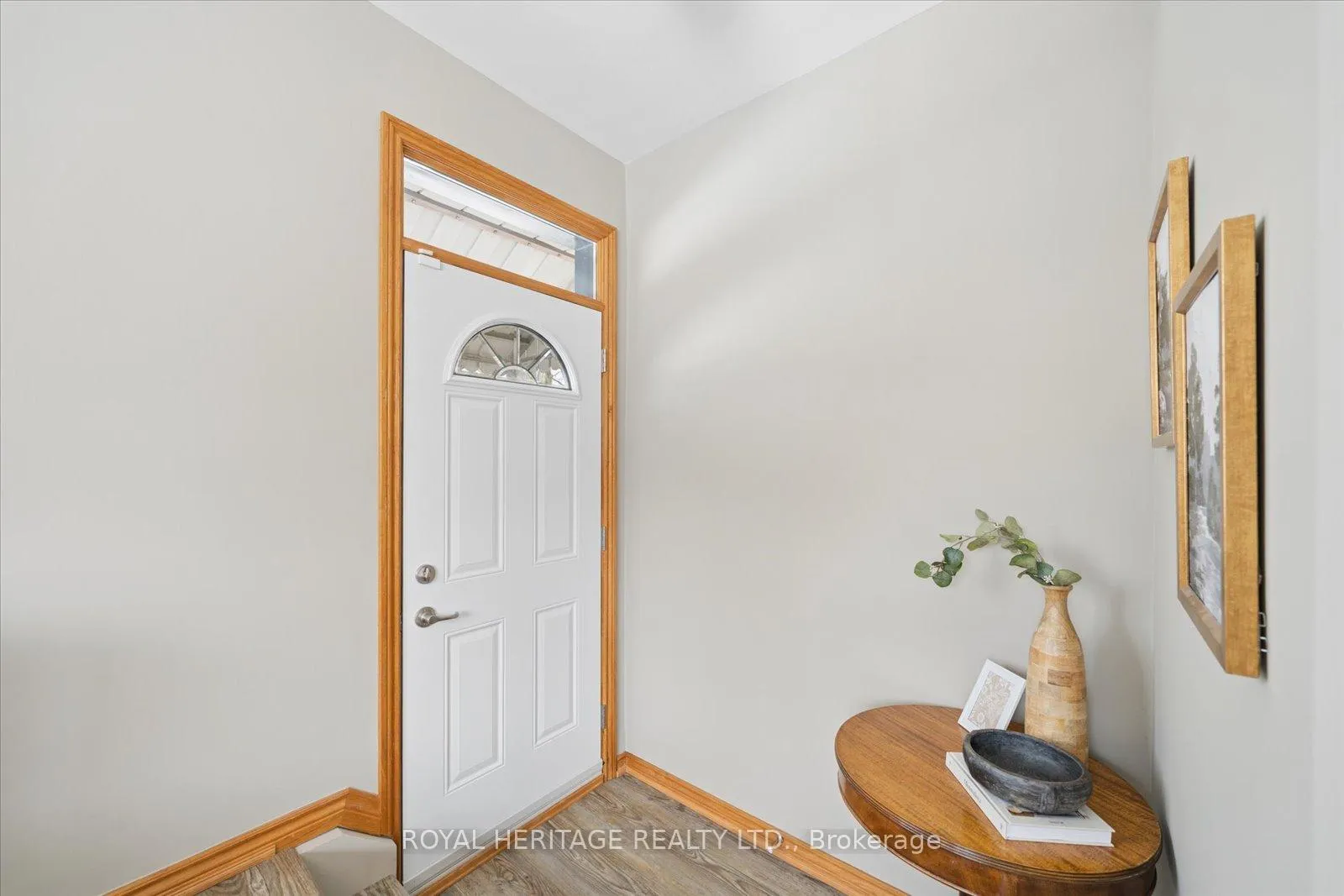 Photo 7 of 55 Garside Avenue, Whitby, Brooklin — HOMEH