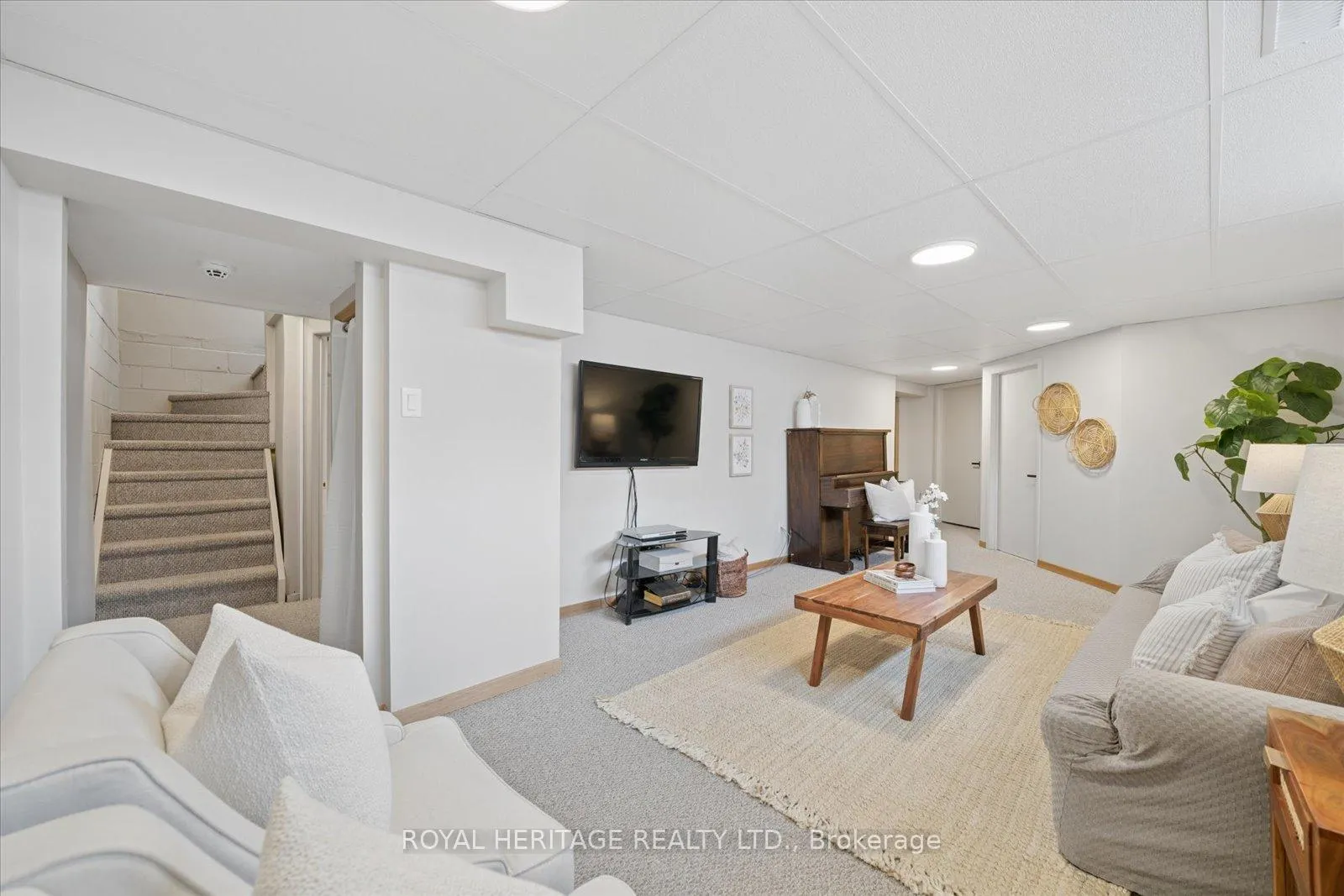 Photo 26 of 55 Garside Avenue, Whitby, Brooklin — HOMEH