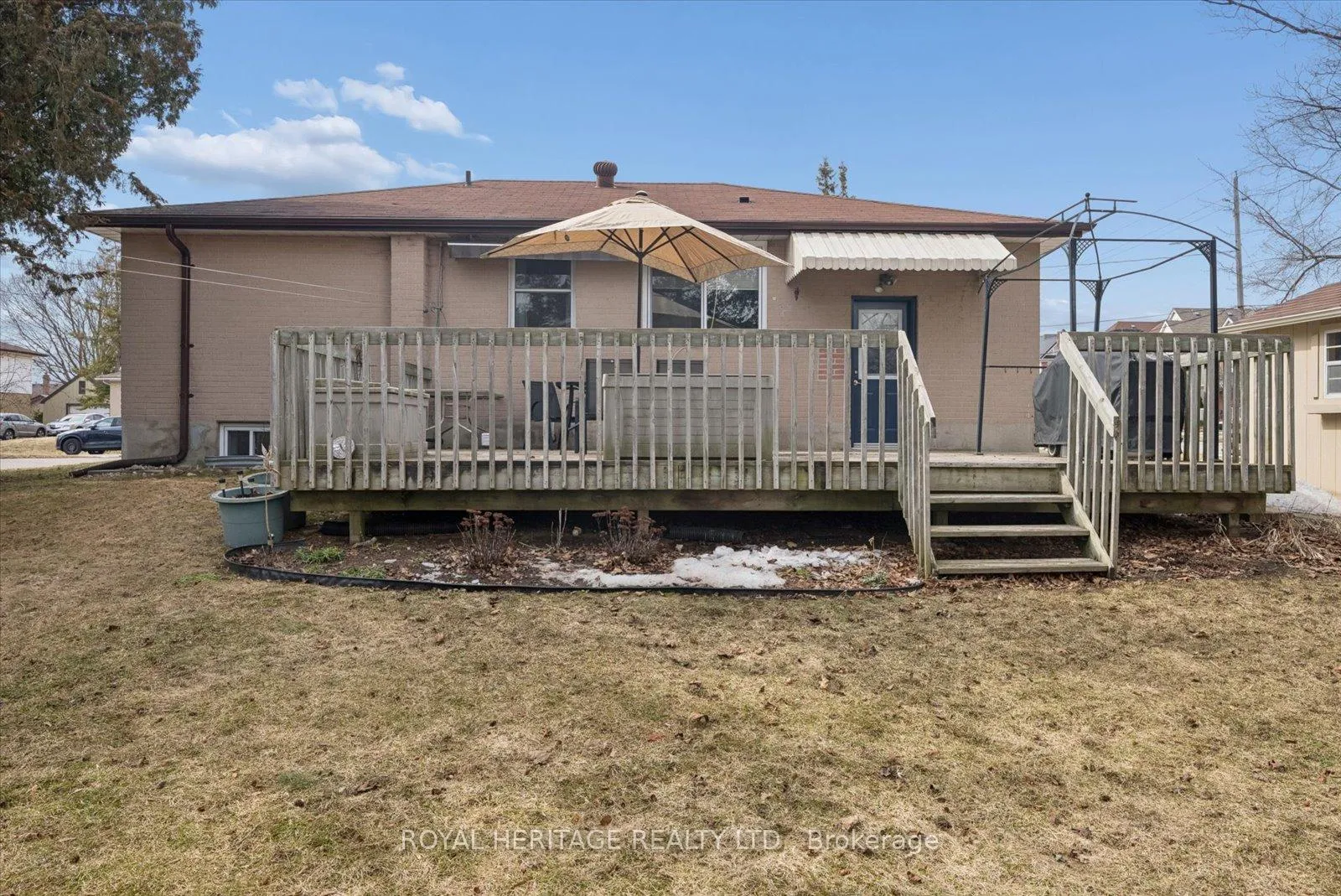 Photo 36 of 55 Garside Avenue, Whitby, Brooklin — HOMEH