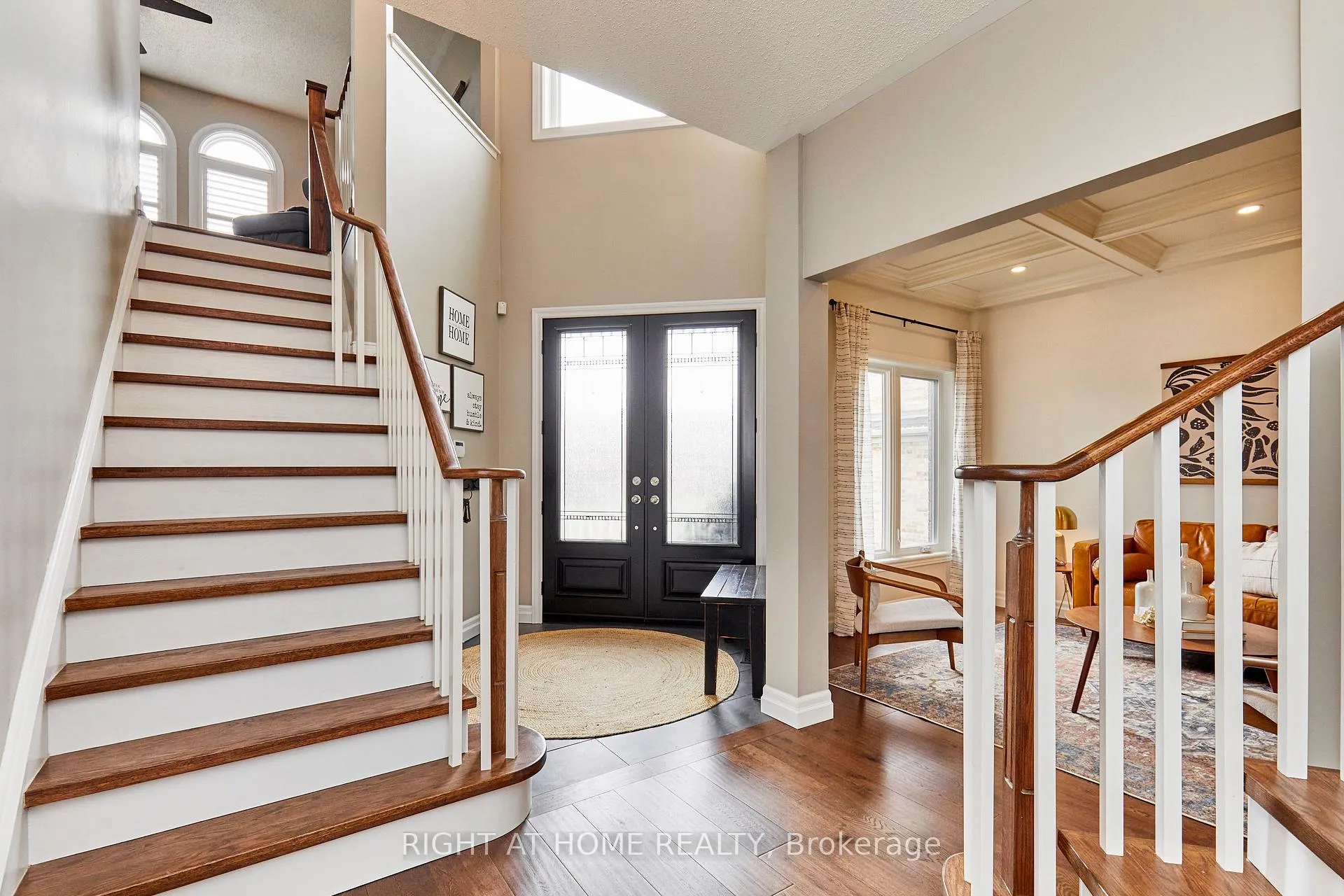 Photo 6 of 9 Artesian Drive, Whitby, Williamsburg — HOMEH