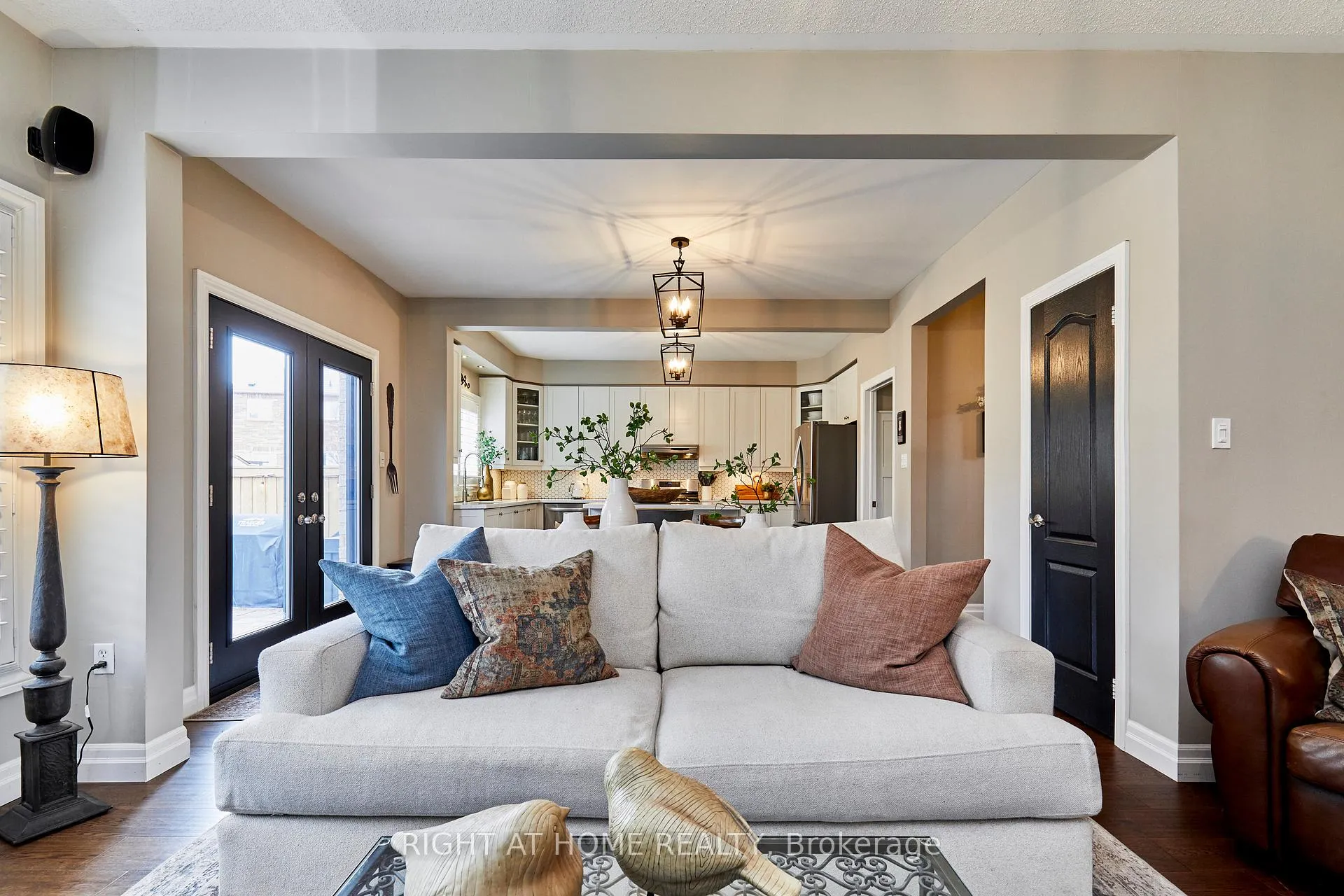 Photo 19 of 9 Artesian Drive, Whitby, Williamsburg — HOMEH