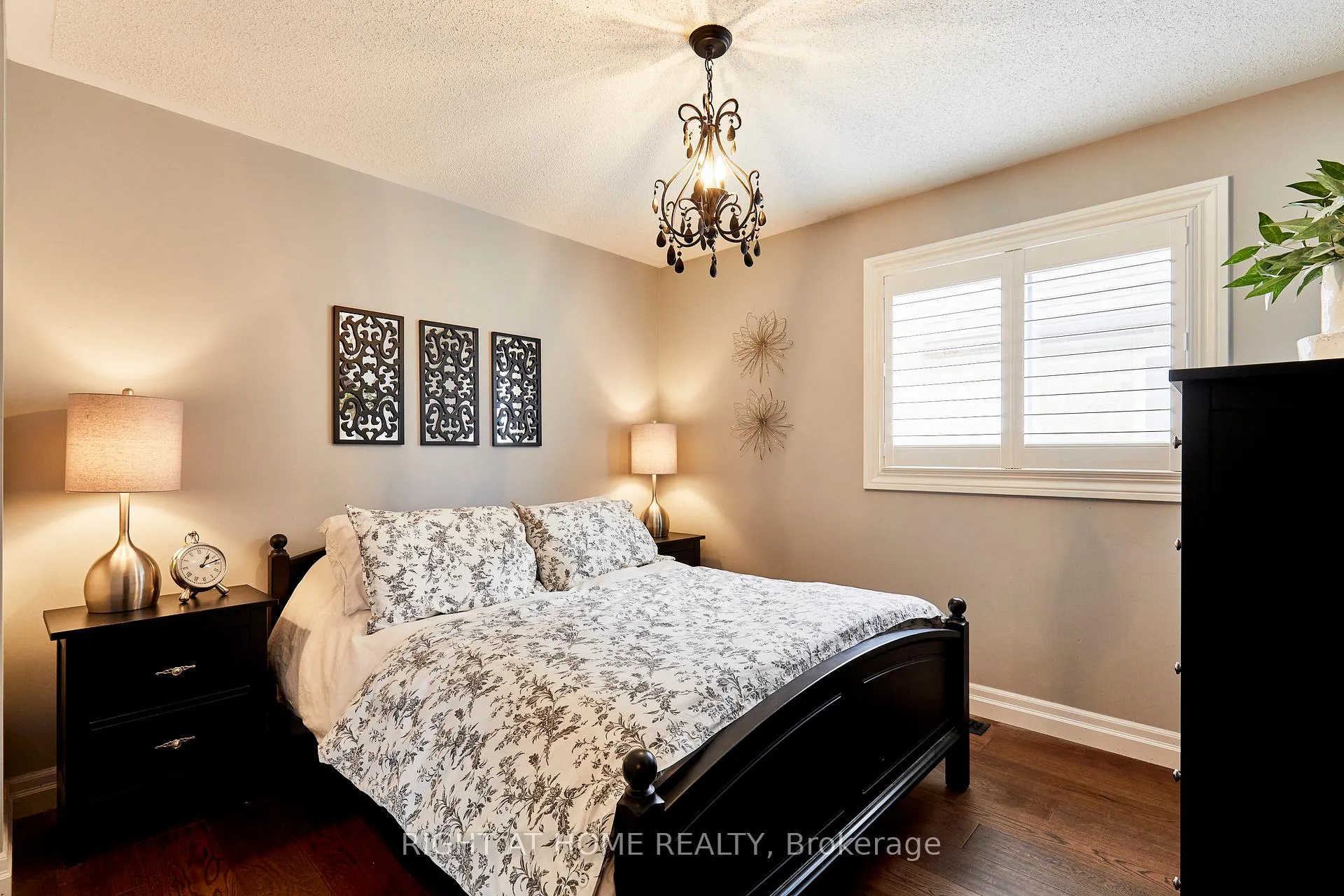 Photo 37 of 9 Artesian Drive, Whitby, Williamsburg — HOMEH