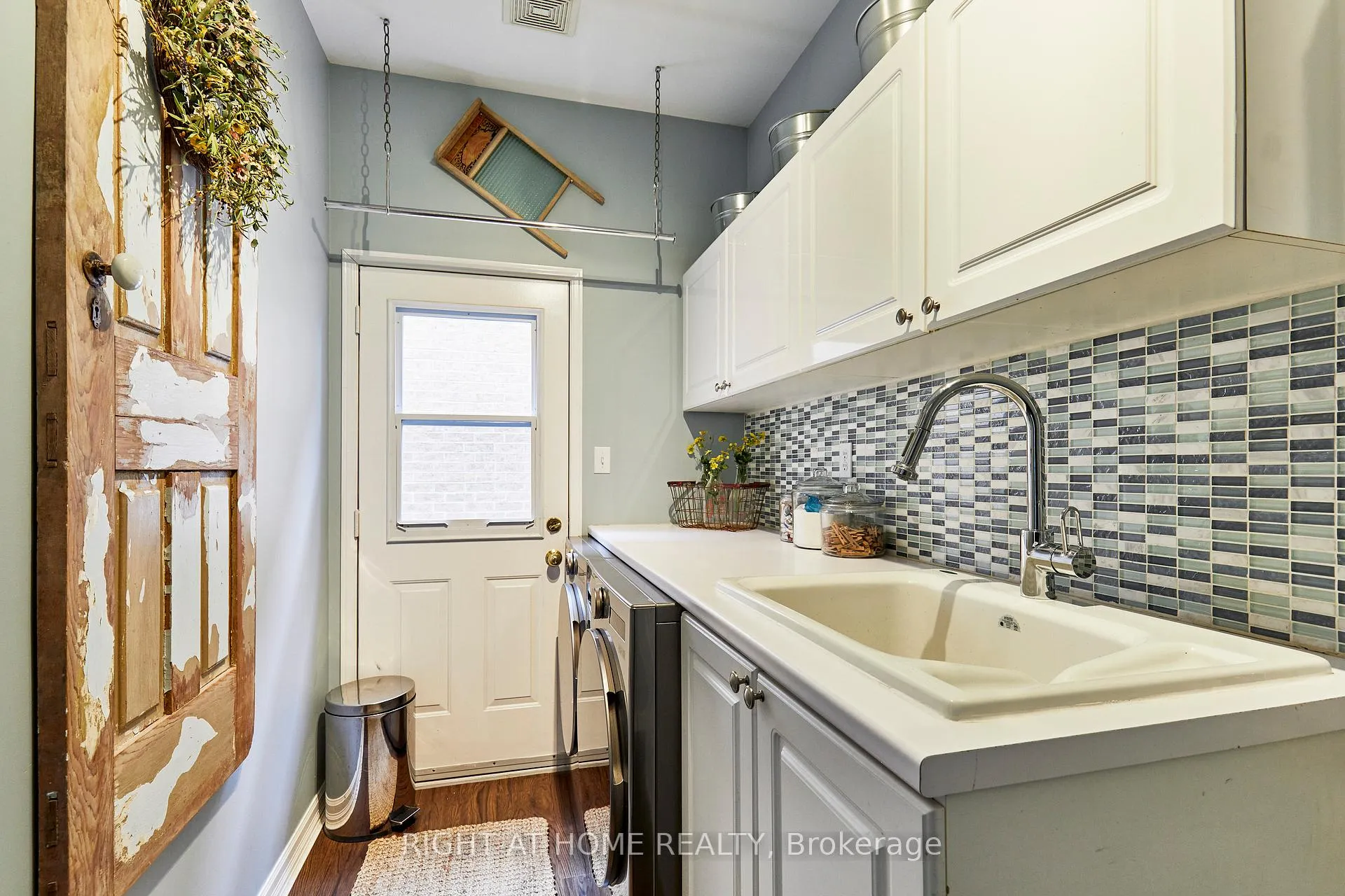 Photo 40 of 9 Artesian Drive, Whitby, Williamsburg — HOMEH