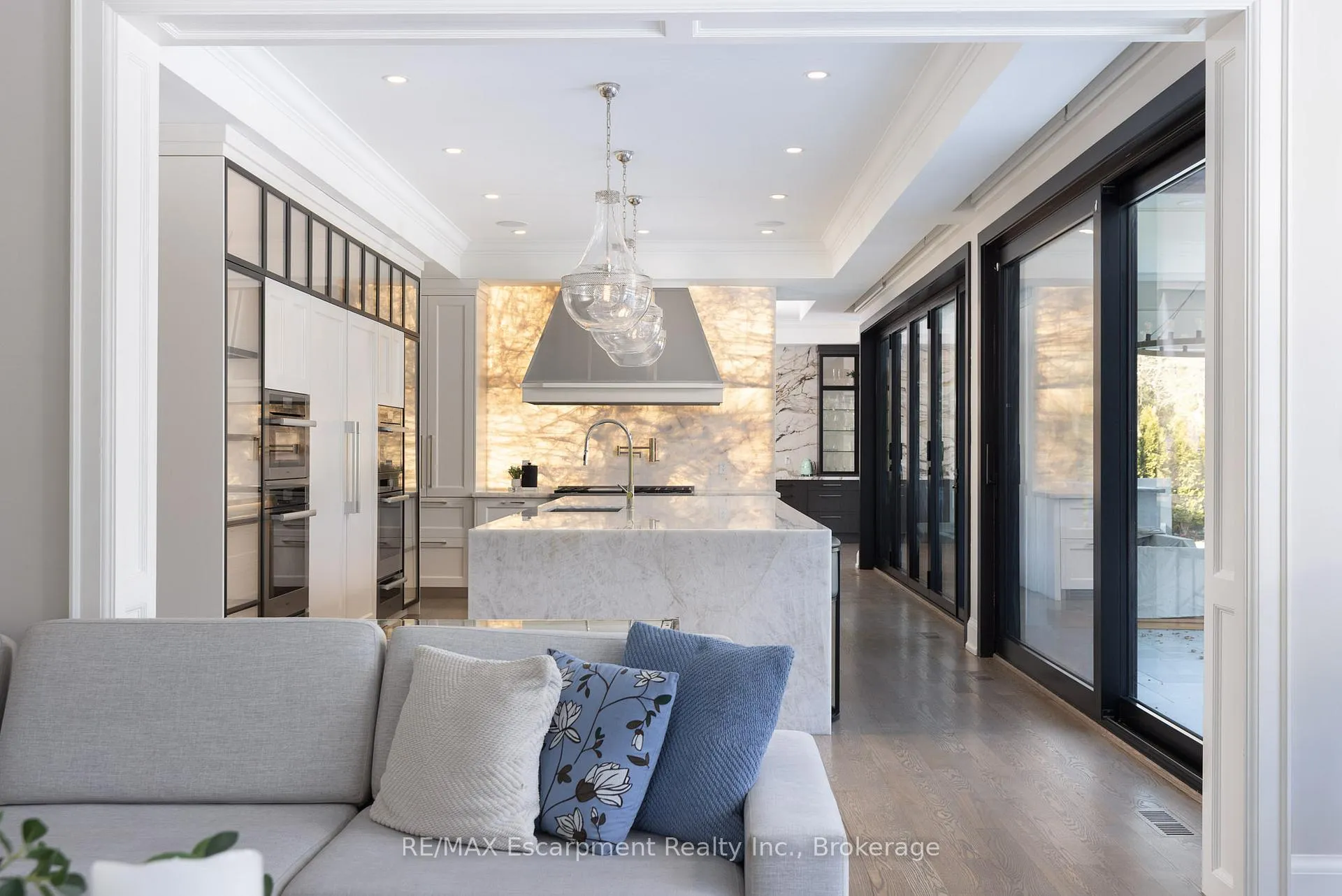 Photo 7 of 15 Lambert Common, Oakville, Southwest — HOMEH