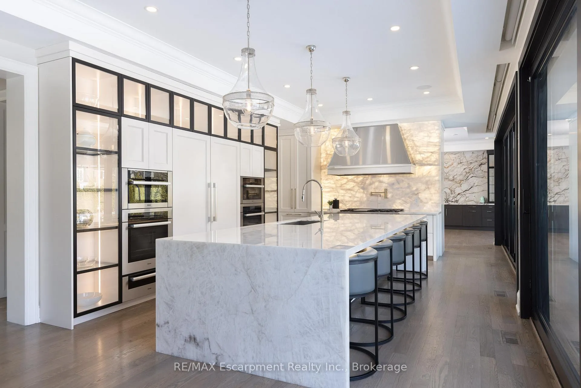 Photo 8 of 15 Lambert Common, Oakville, Southwest — HOMEH