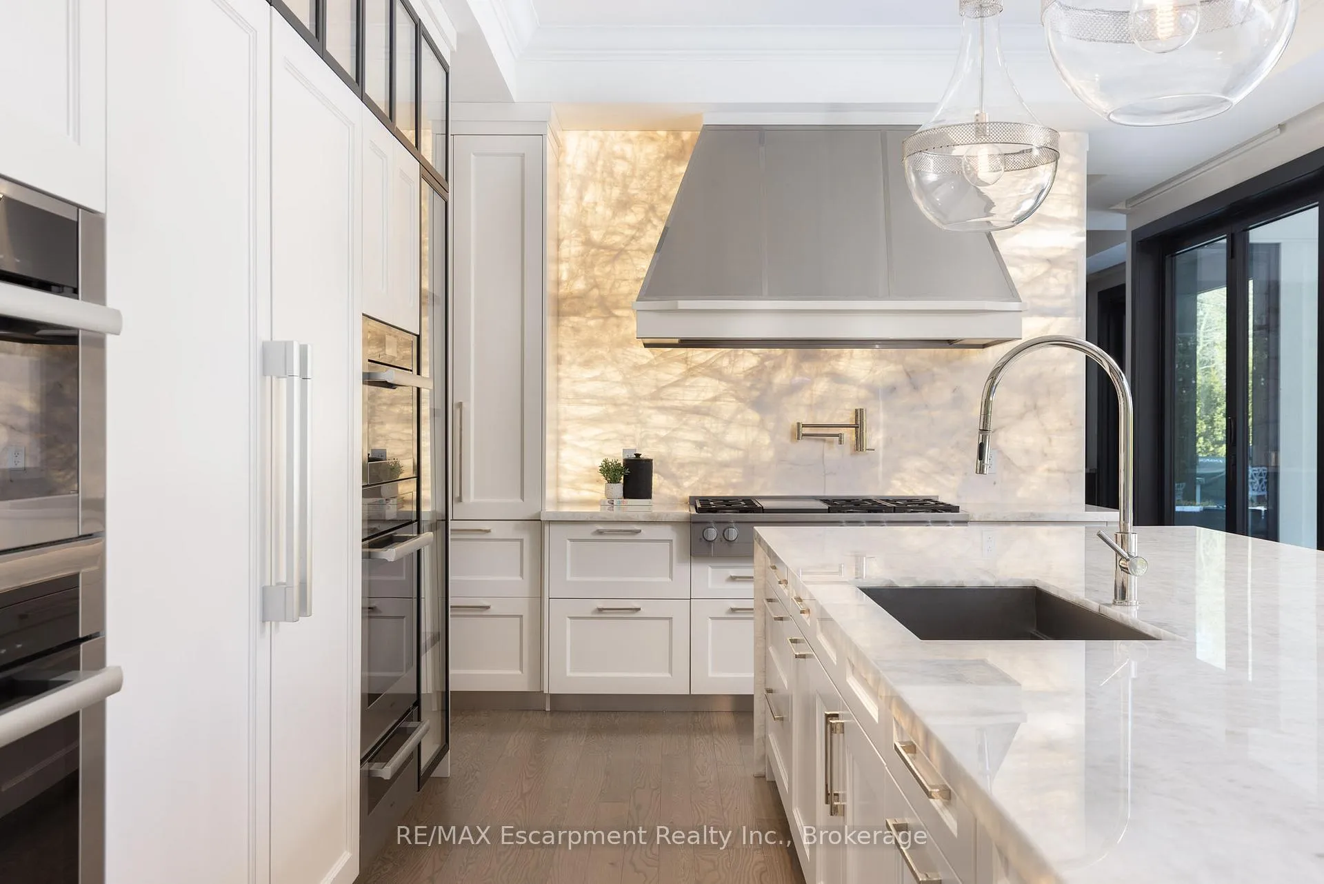Photo 9 of 15 Lambert Common, Oakville, Southwest — HOMEH