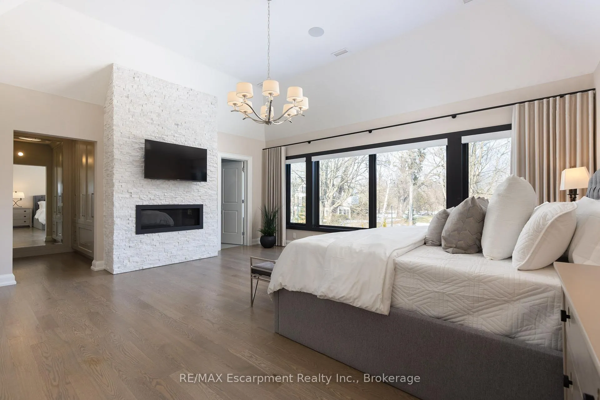 Photo 24 of 15 Lambert Common, Oakville, Southwest — HOMEH
