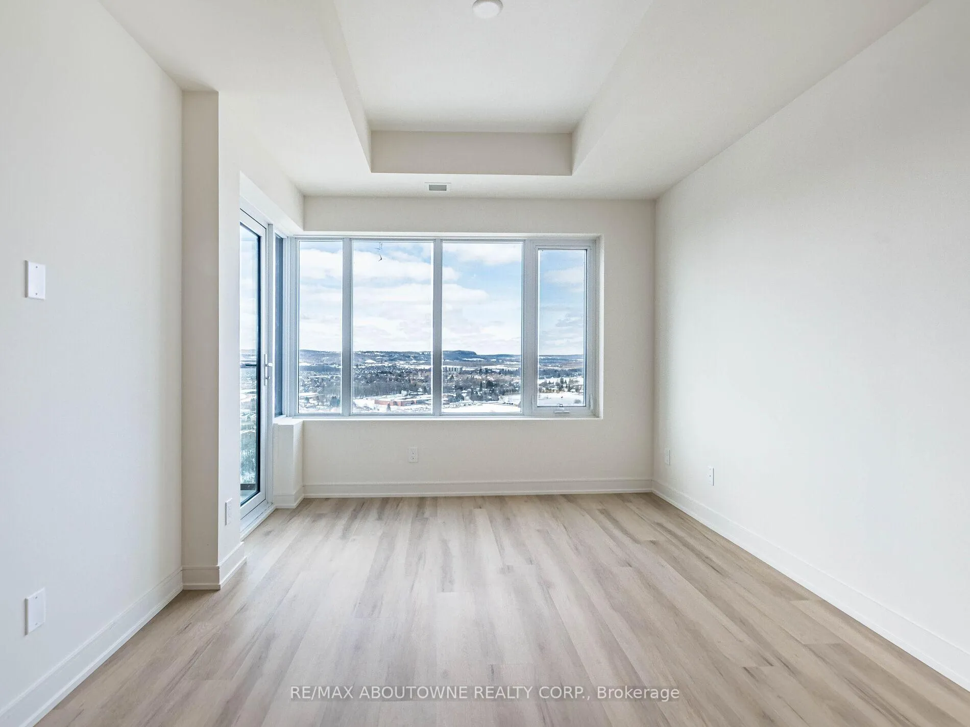 Photo 10 of Unit 2401, 8020 Derry Road, Milton, Coates — HOMEH