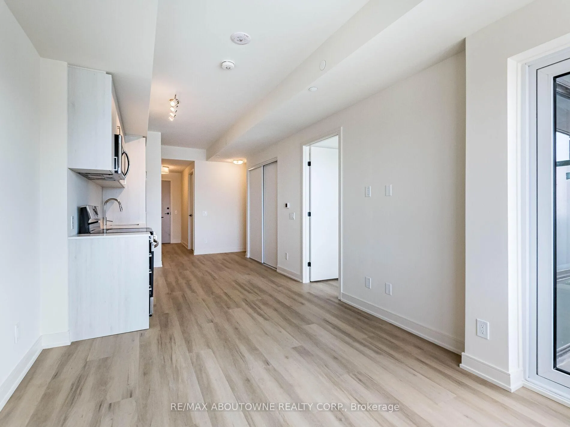 Photo 12 of Unit 2401, 8020 Derry Road, Milton, Coates — HOMEH