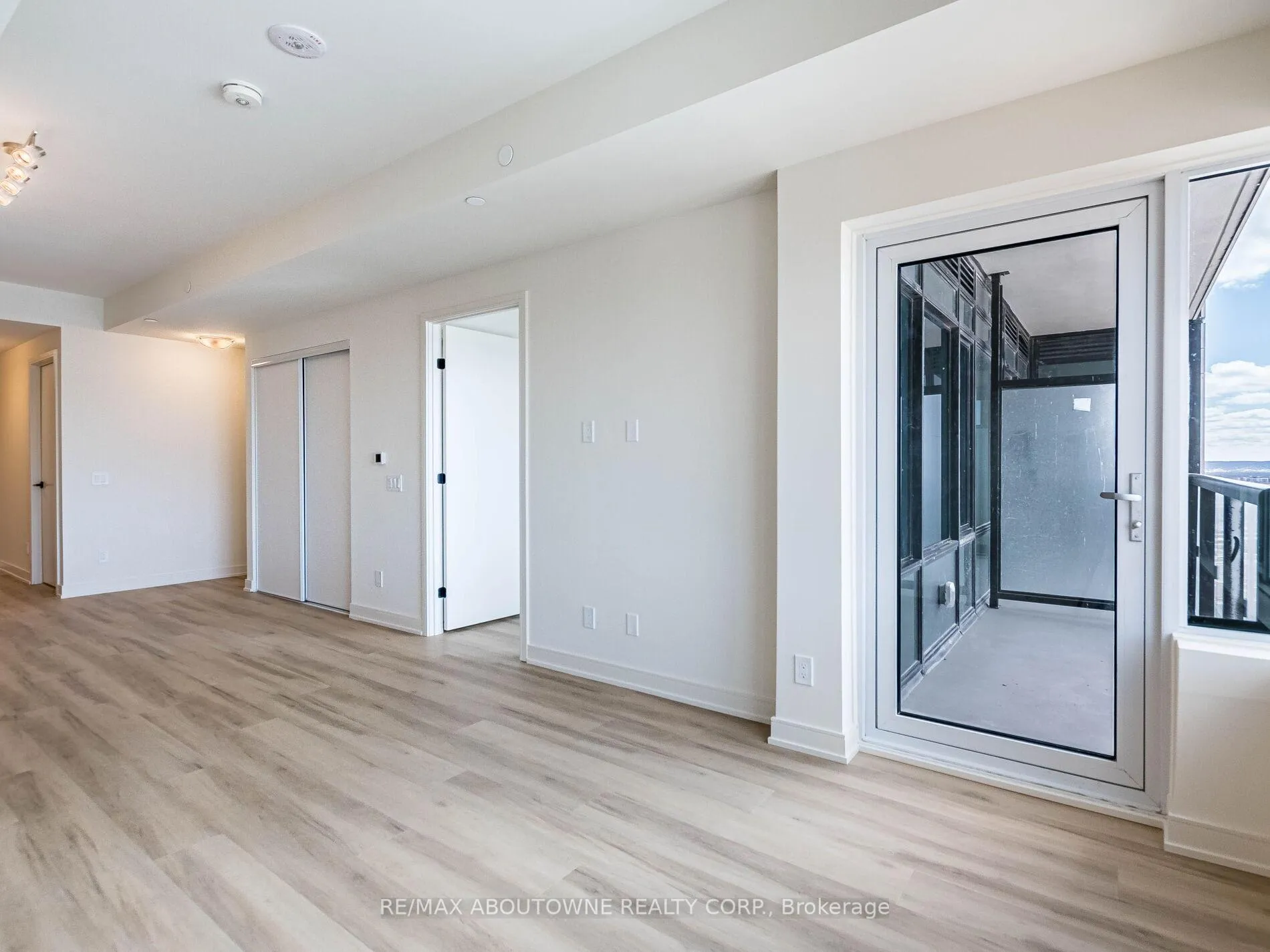 Photo 13 of Unit 2401, 8020 Derry Road, Milton, Coates — HOMEH