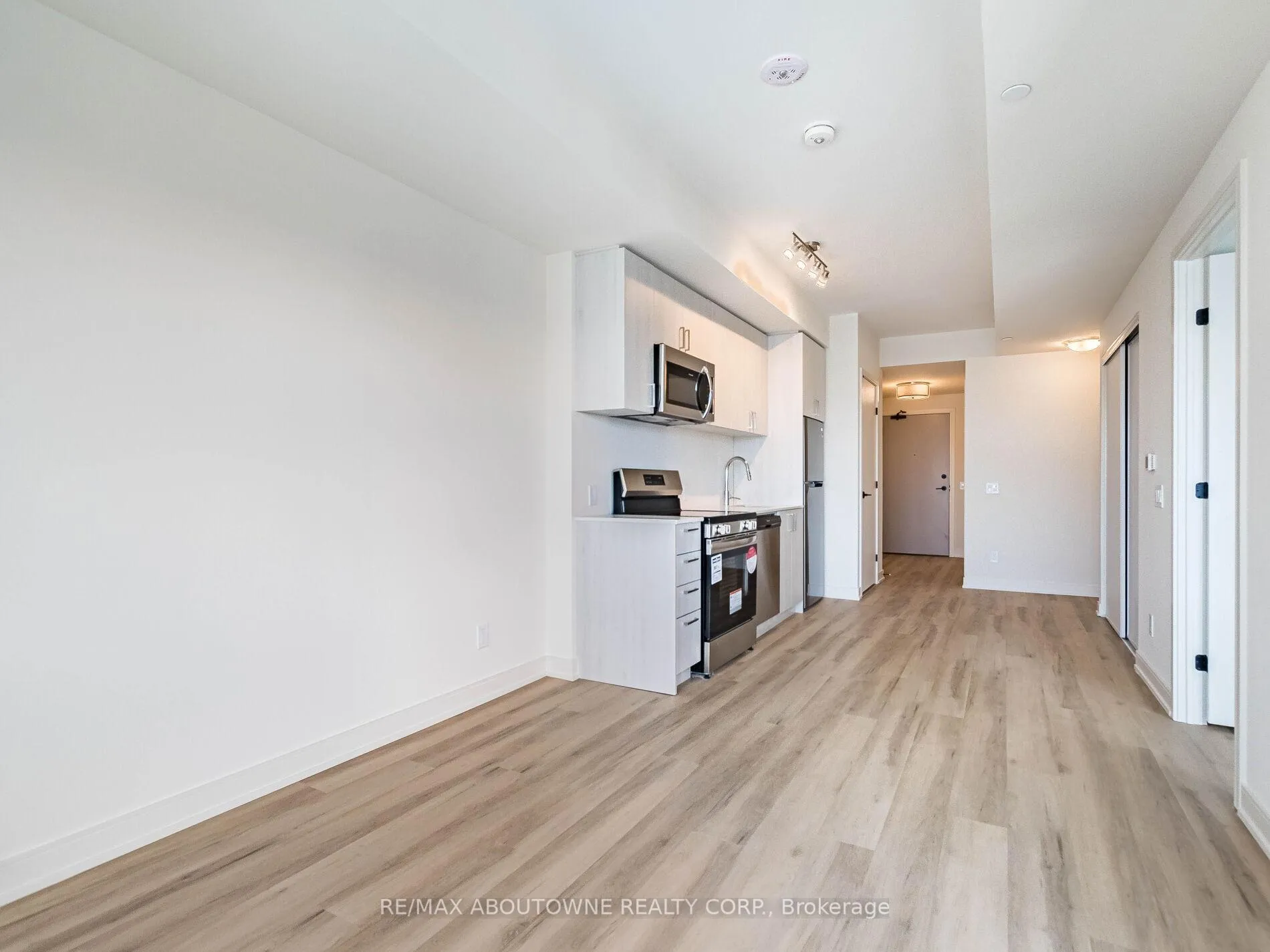 Photo 15 of Unit 2401, 8020 Derry Road, Milton, Coates — HOMEH