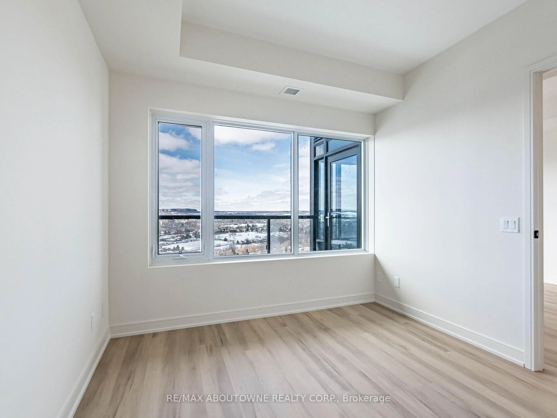 Photo 21 of Unit 2401, 8020 Derry Road, Milton, Coates — HOMEH