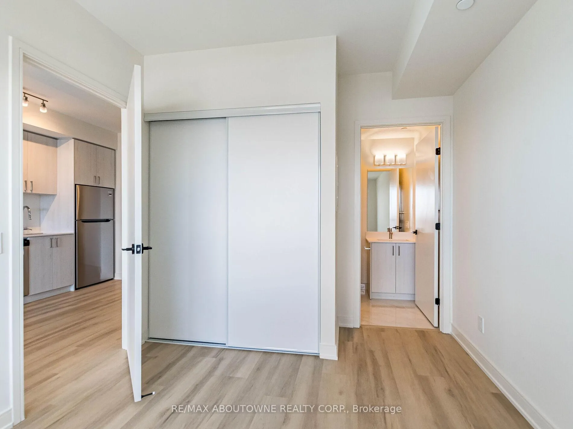 Photo 22 of Unit 2401, 8020 Derry Road, Milton, Coates — HOMEH