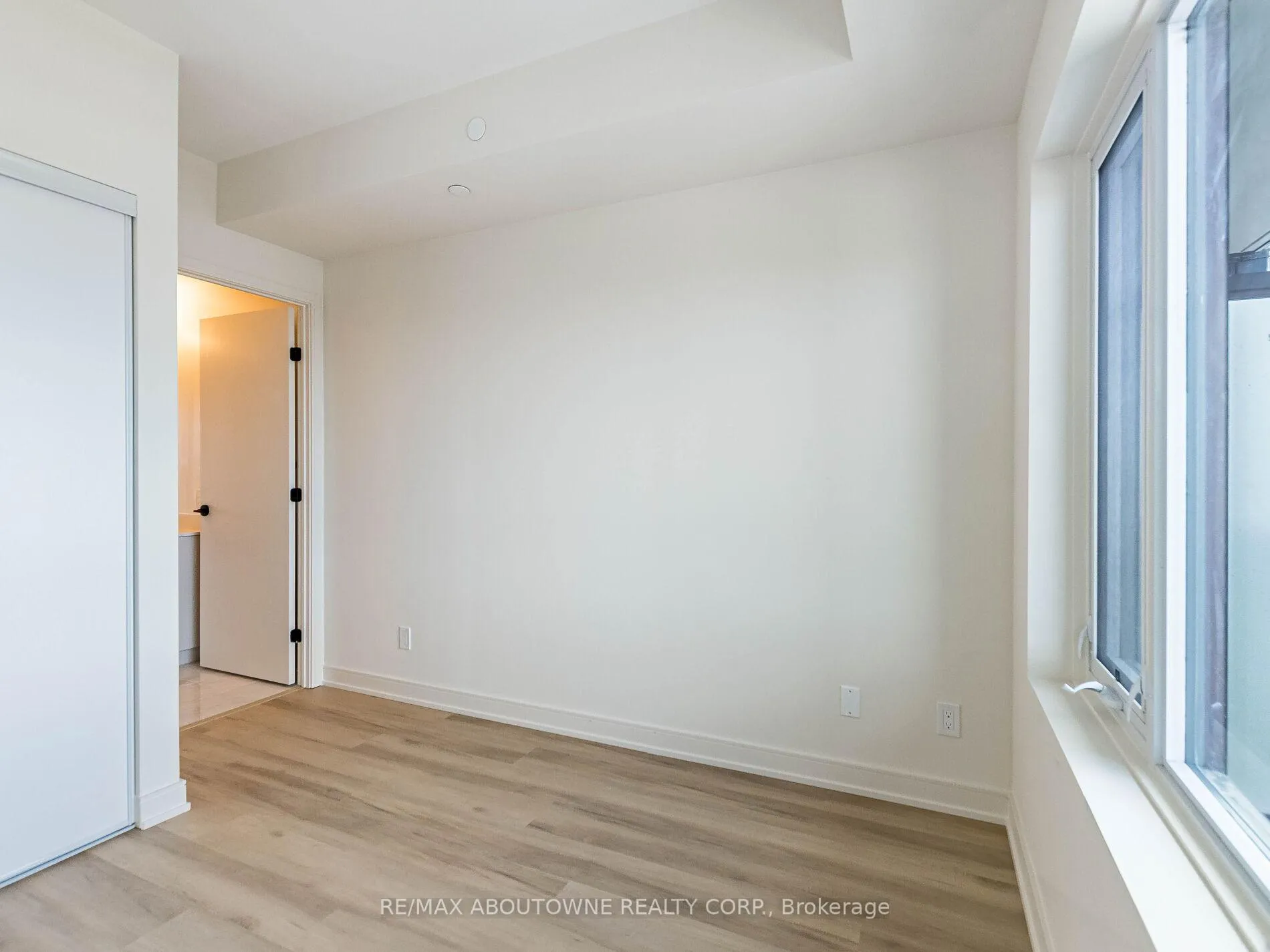 Photo 23 of Unit 2401, 8020 Derry Road, Milton, Coates — HOMEH