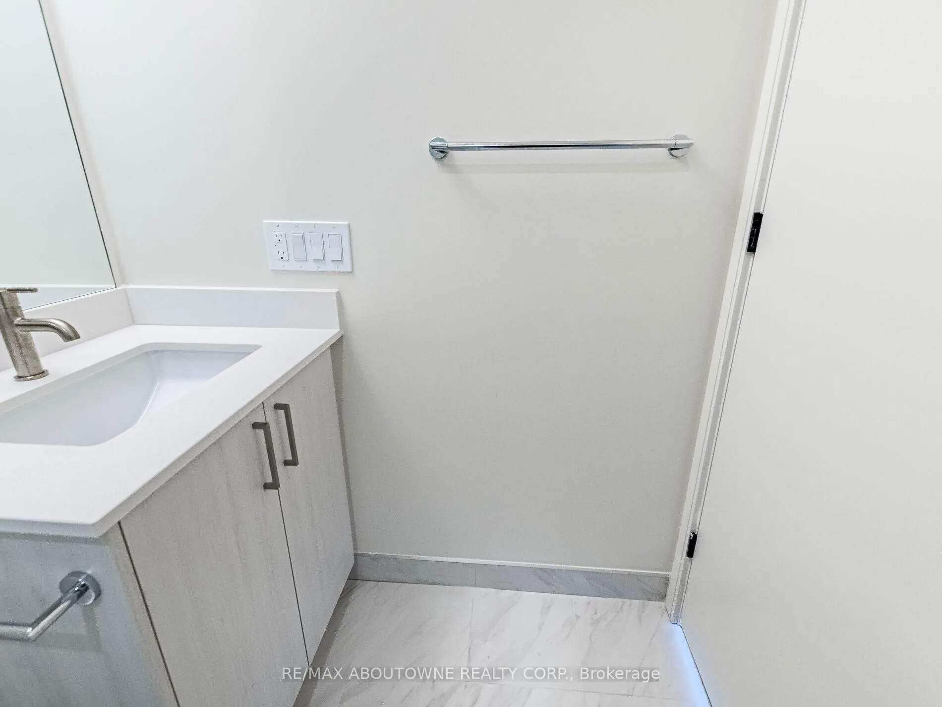 Photo 26 of Unit 2401, 8020 Derry Road, Milton, Coates — HOMEH