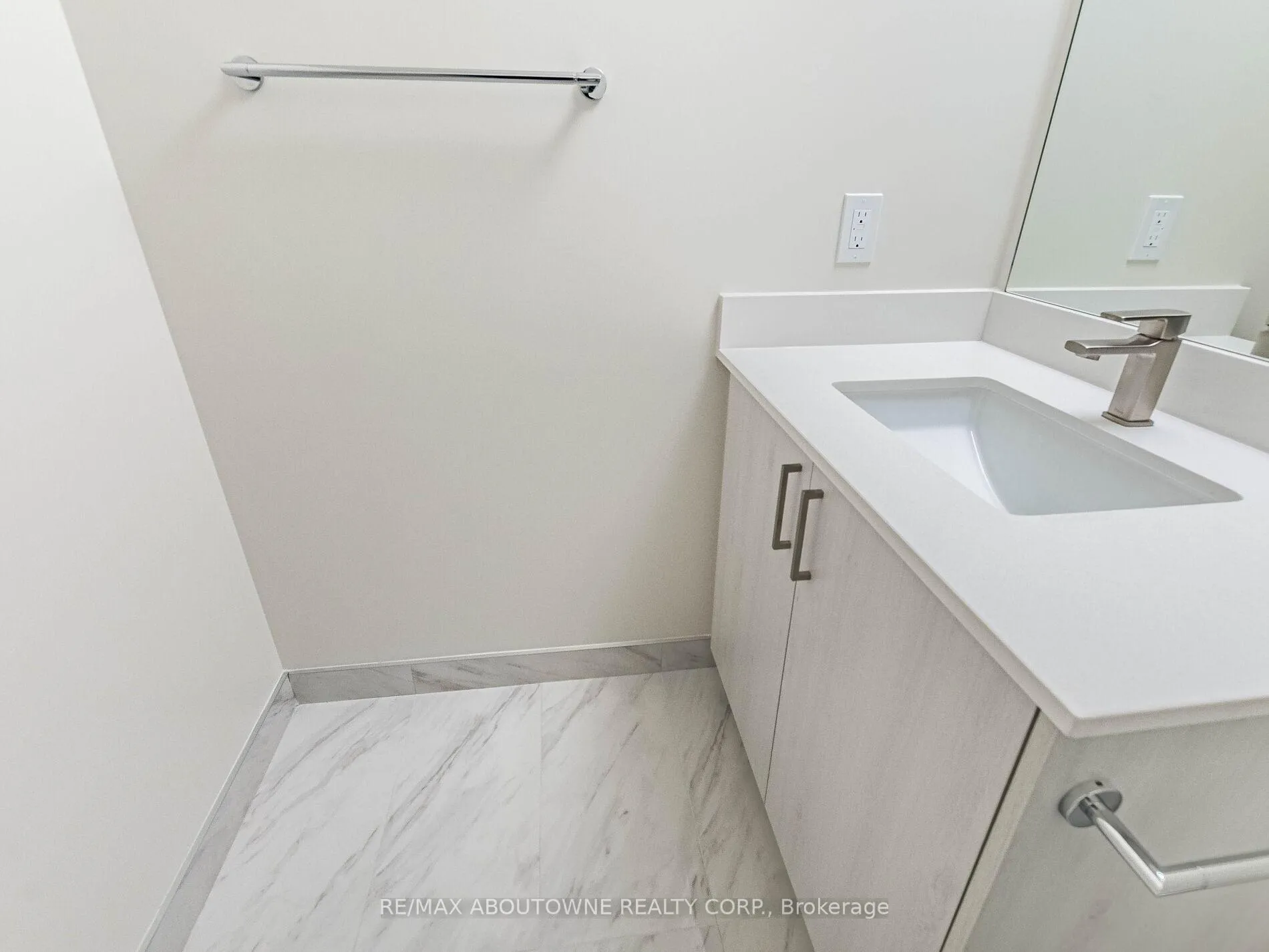 Photo 33 of Unit 2401, 8020 Derry Road, Milton, Coates — HOMEH