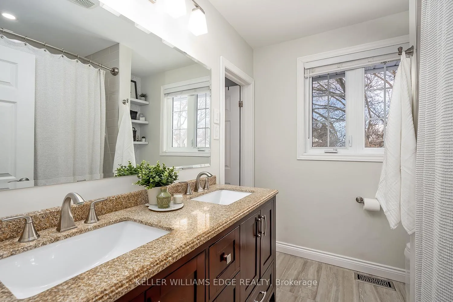 Photo 27 of 275 Camborne Crescent, Burlington, Roseland — HOMEH