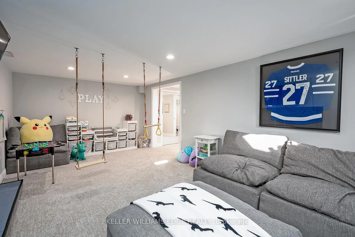 Photo 36 of 275 Camborne Crescent, Burlington, Roseland — HOMEH