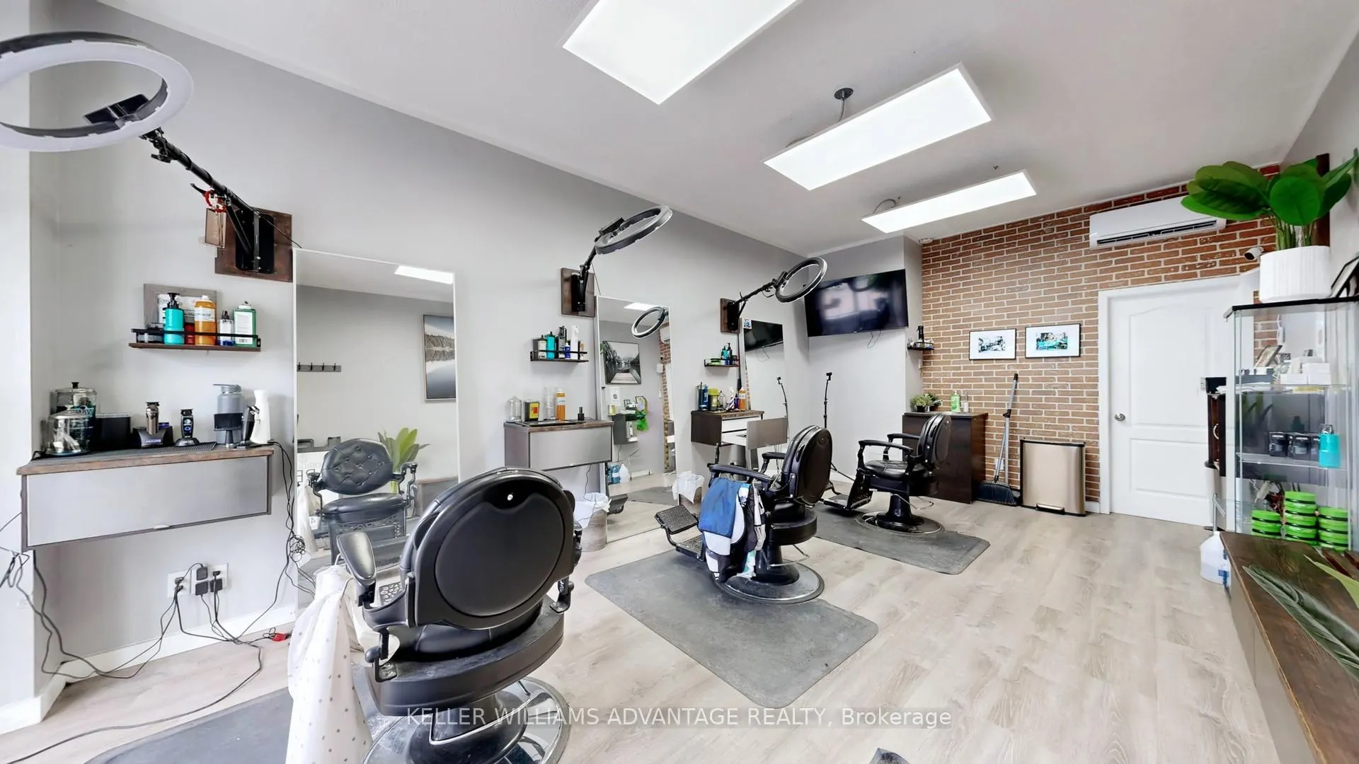 Photo 35 of 1521 Danforth Avenue, Toronto, Greenwood-Coxwell — HOMEH