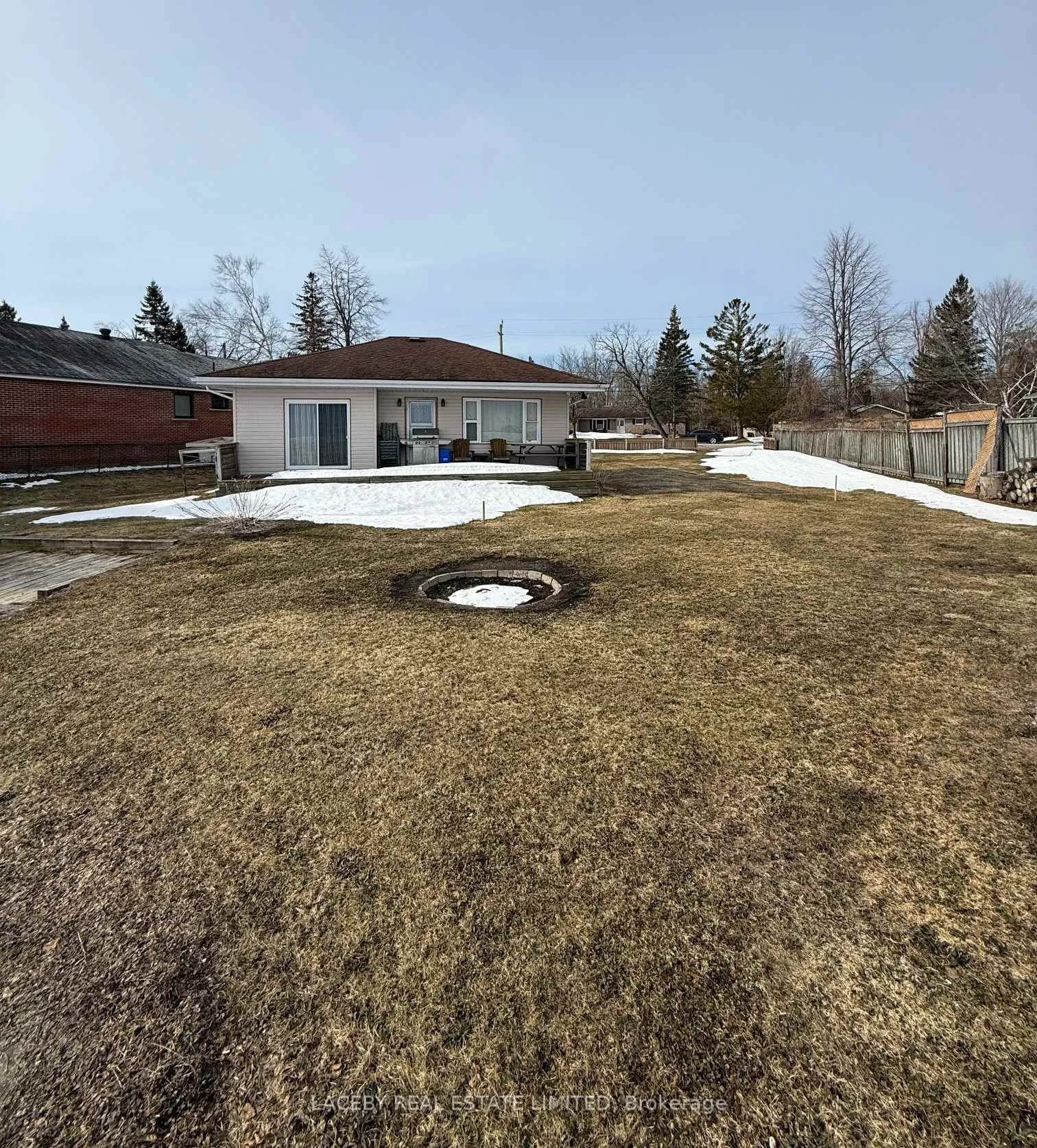 Photo 5 of 2571 Leonard Street, Innisfil, Rural Innisfil — HOMEH