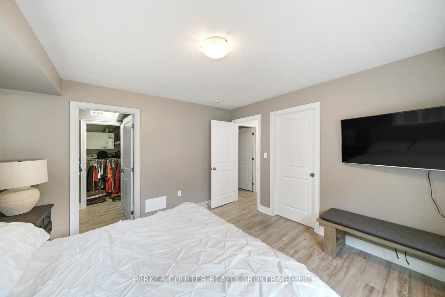 Photo 28 of 640 Mapleview Drive E, Innisfil, Rural Innisfil — HOMEH