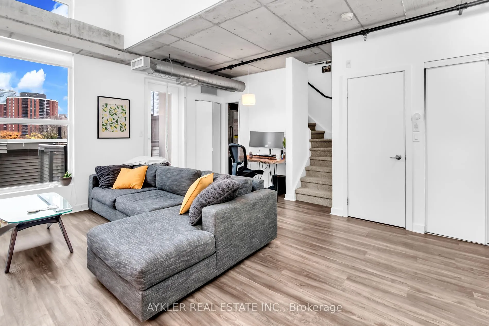 Photo 8 of Unit 405, 10 Wellesley Place, Toronto, North St. James Town — HOMEH