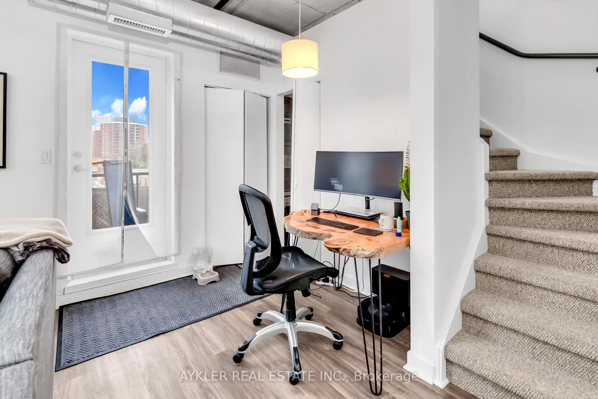 Photo 12 of Unit 405, 10 Wellesley Place, Toronto, North St. James Town — HOMEH