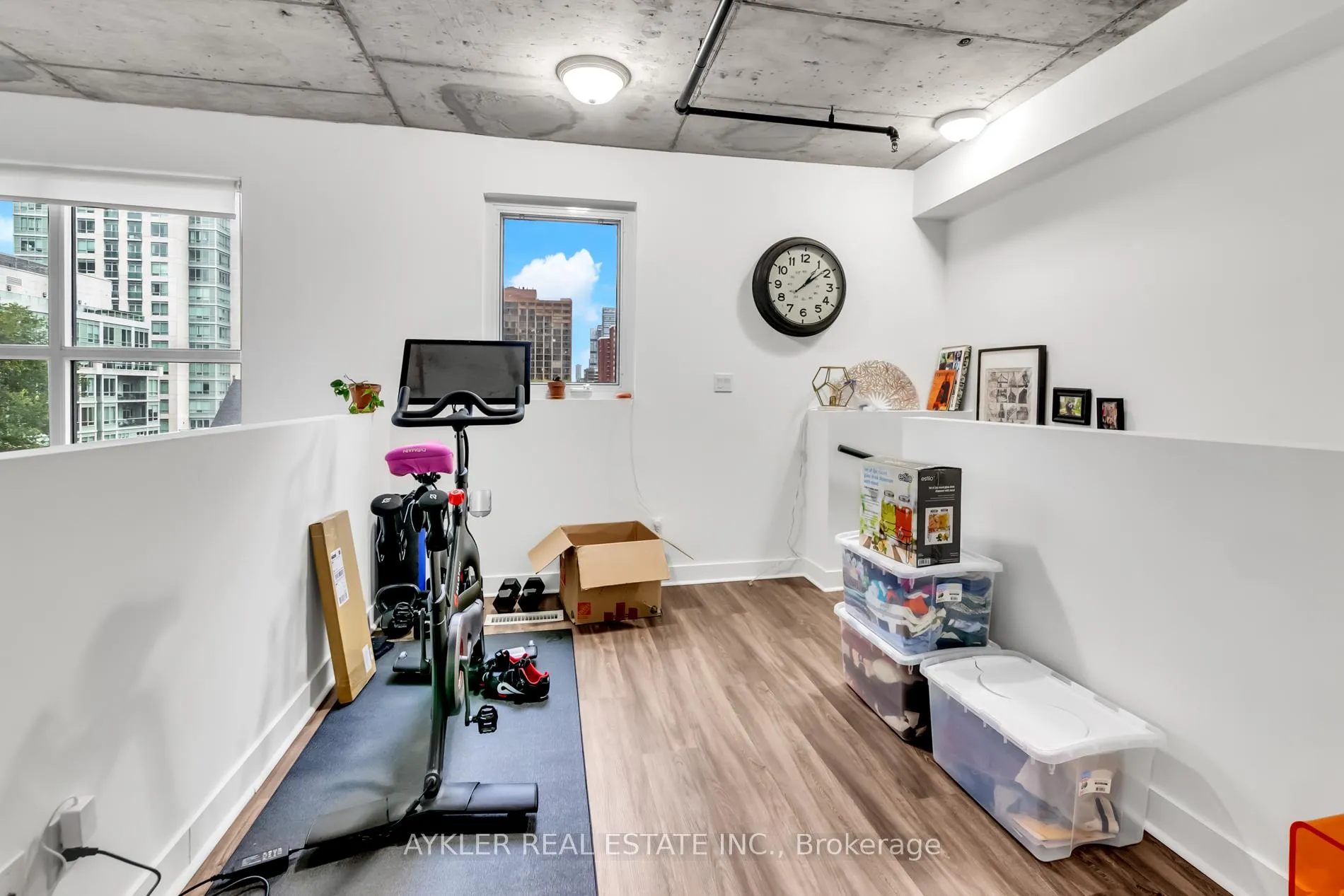 Photo 19 of Unit 405, 10 Wellesley Place, Toronto, North St. James Town — HOMEH