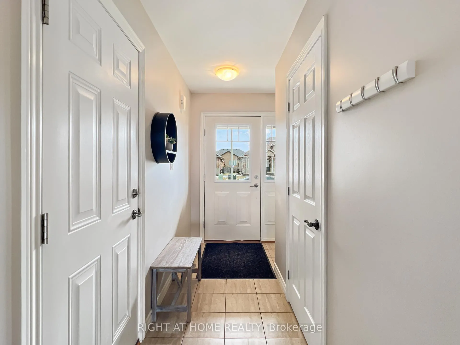 Photo 4 of 26 Princeton Place, Belleville, Thurlow Ward — HOMEH