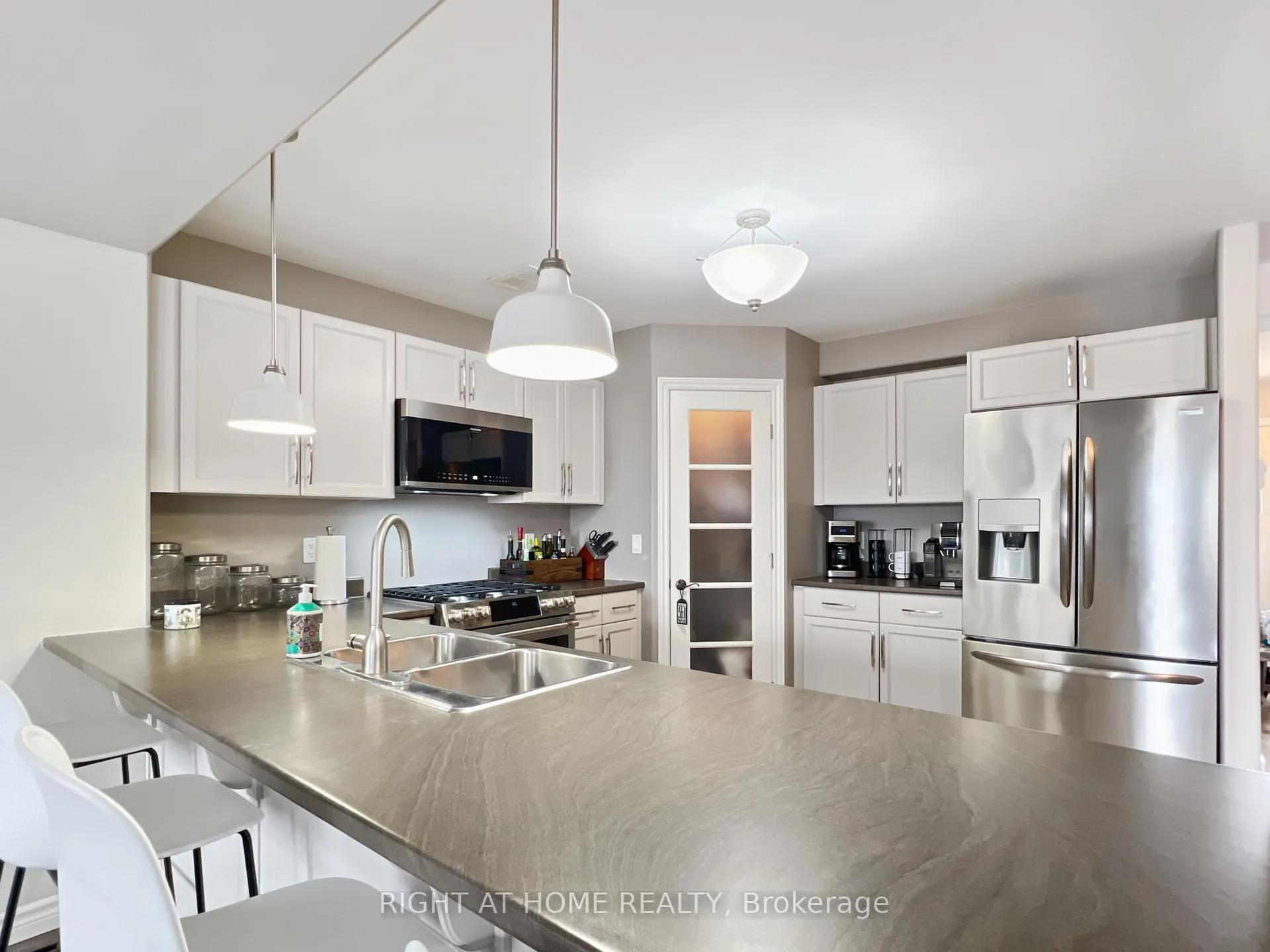 Photo 14 of 26 Princeton Place, Belleville, Thurlow Ward — HOMEH