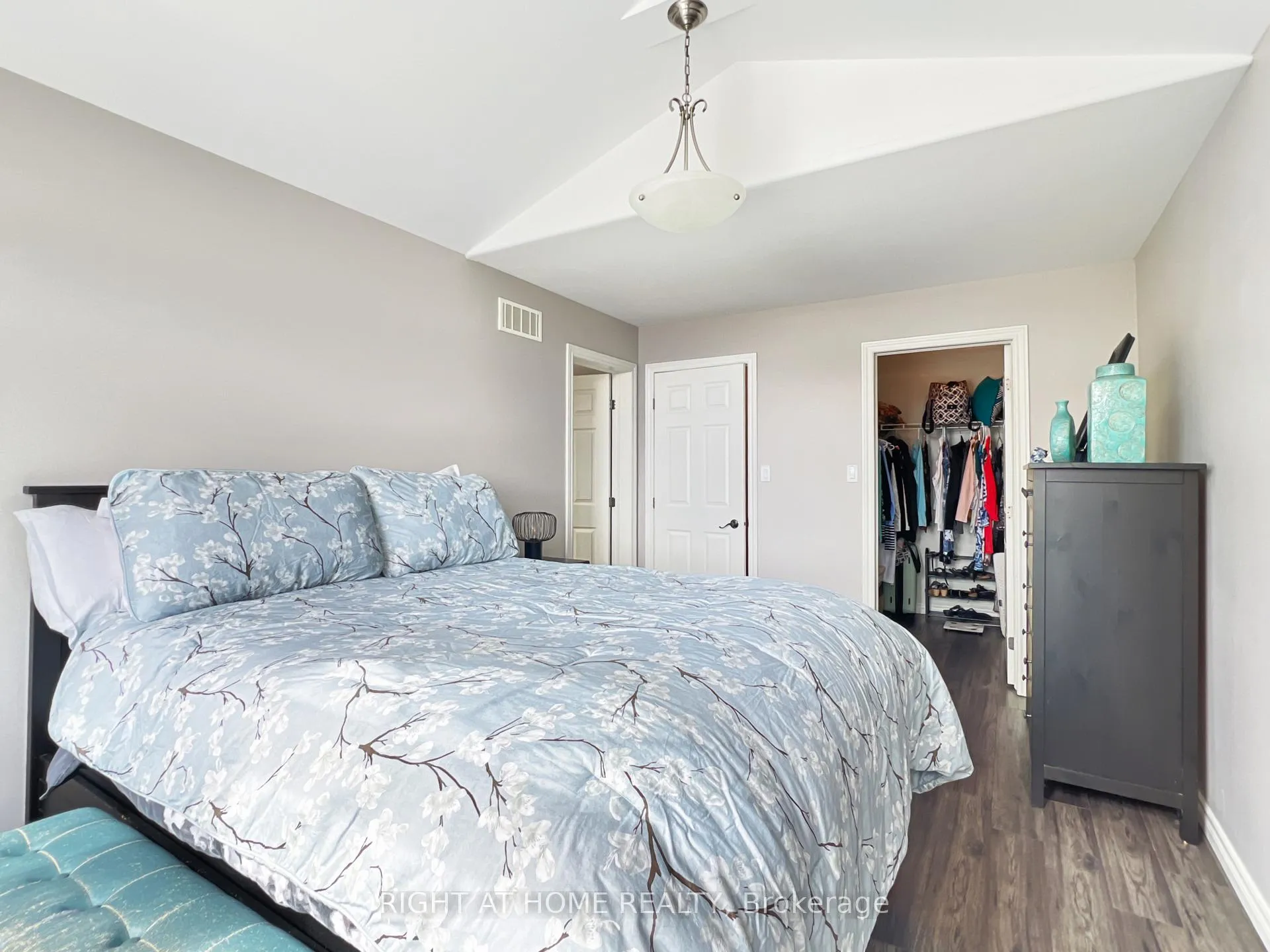 Photo 18 of 26 Princeton Place, Belleville, Thurlow Ward — HOMEH