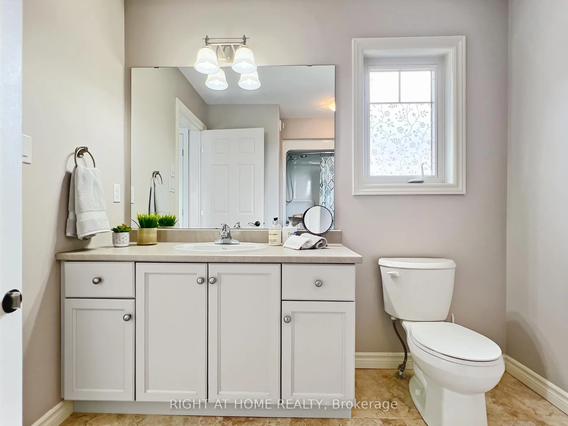 Photo 19 of 26 Princeton Place, Belleville, Thurlow Ward — HOMEH