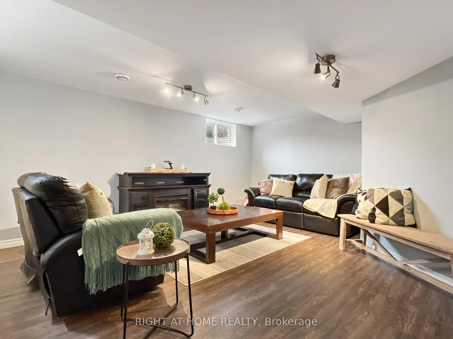 Photo 29 of 26 Princeton Place, Belleville, Thurlow Ward — HOMEH