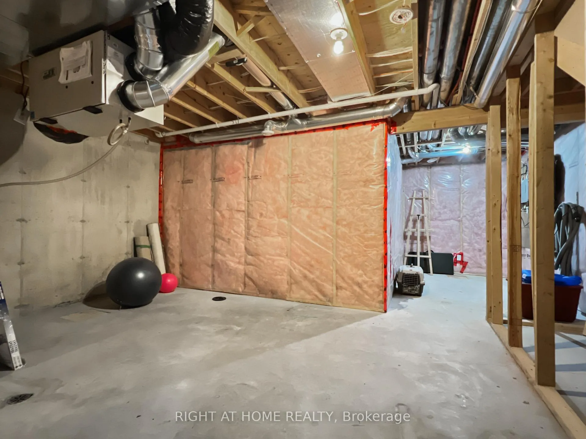 Photo 31 of 26 Princeton Place, Belleville, Thurlow Ward — HOMEH