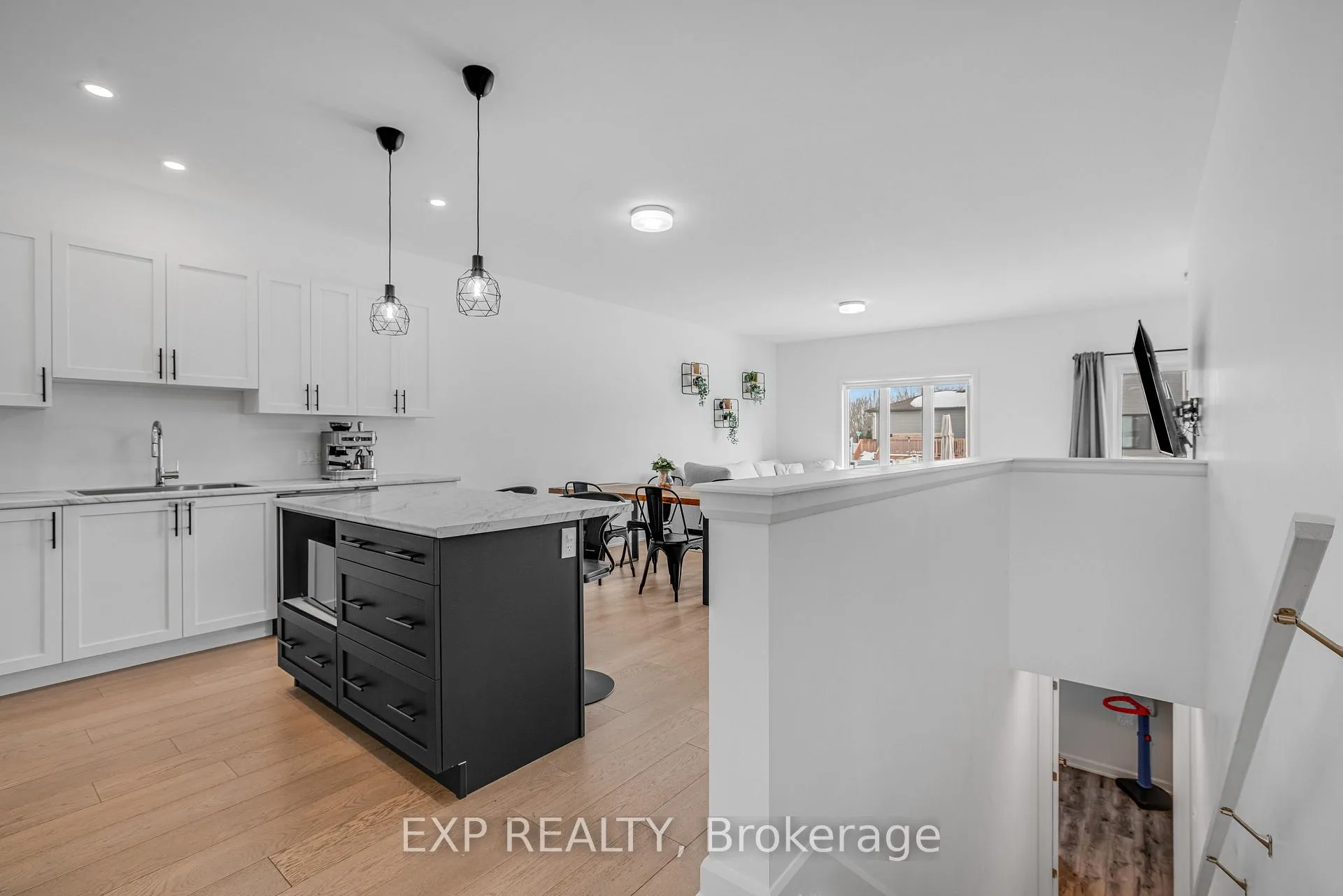 Photo 7 of 441 Arora Crescent, North Dundas, Winchester — HOMEH