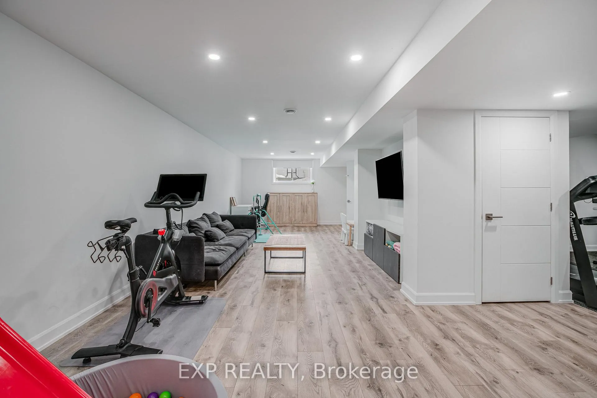 Photo 33 of 441 Arora Crescent, North Dundas, Winchester — HOMEH