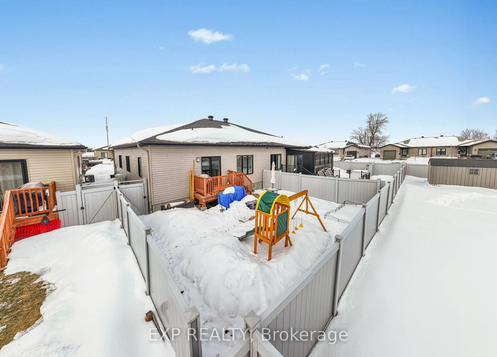 Photo 38 of 441 Arora Crescent, North Dundas, Winchester — HOMEH