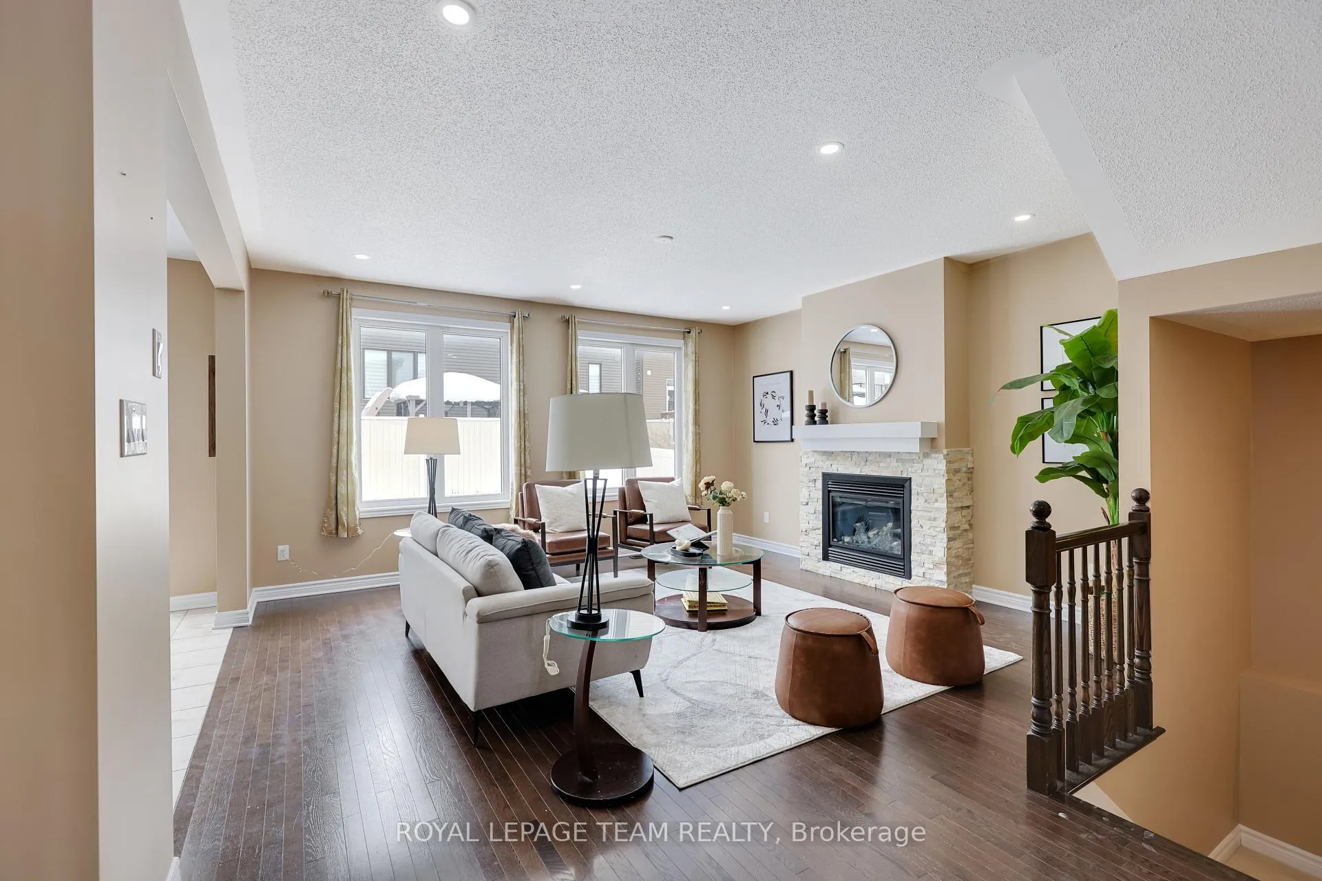 Photo 9 of 209 Mission Trail Crescent, Ottawa, Kanata - Kanata Lakes/Heritage Hills — HOMEH