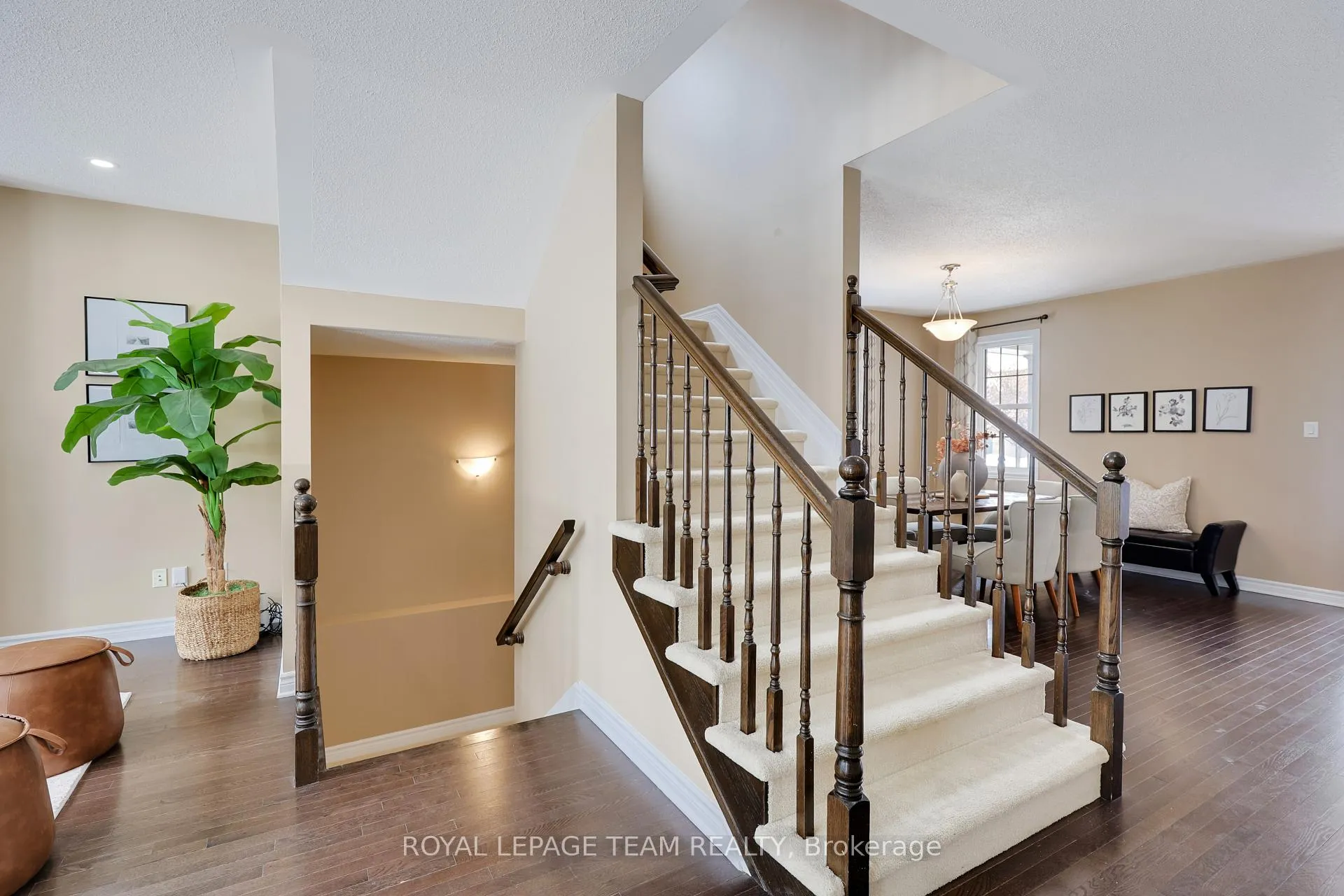 Photo 10 of 209 Mission Trail Crescent, Ottawa, Kanata - Kanata Lakes/Heritage Hills — HOMEH