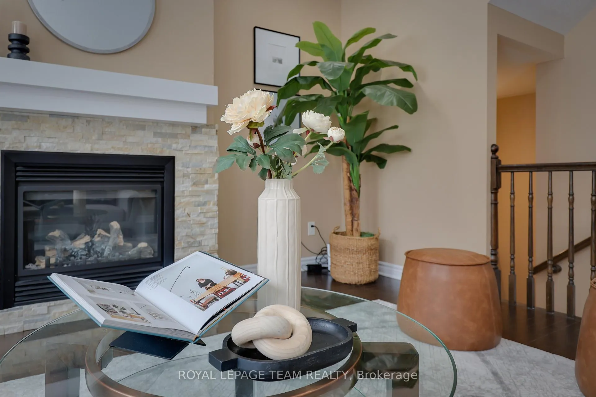 Photo 11 of 209 Mission Trail Crescent, Ottawa, Kanata - Kanata Lakes/Heritage Hills — HOMEH