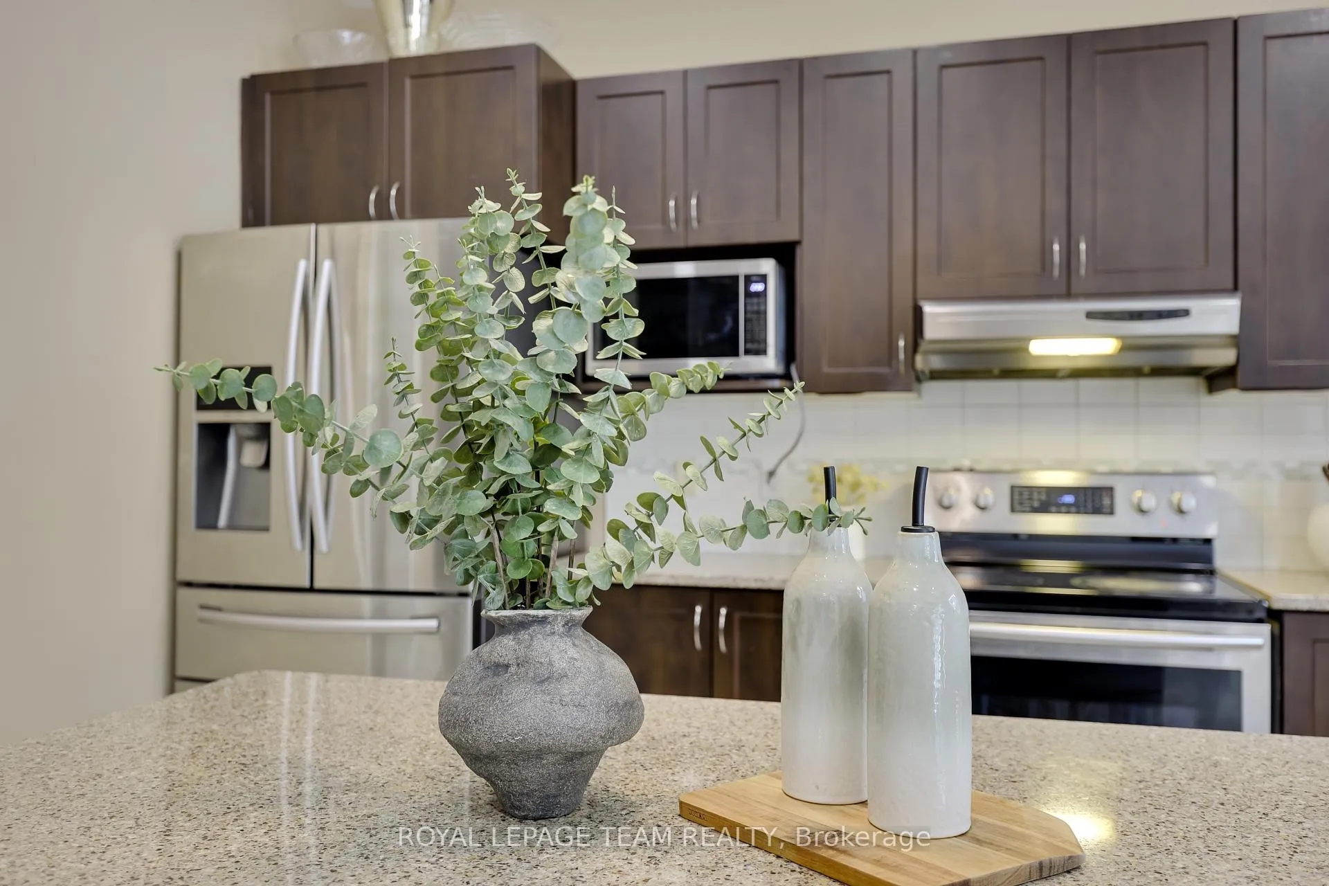 Photo 18 of 209 Mission Trail Crescent, Ottawa, Kanata - Kanata Lakes/Heritage Hills — HOMEH