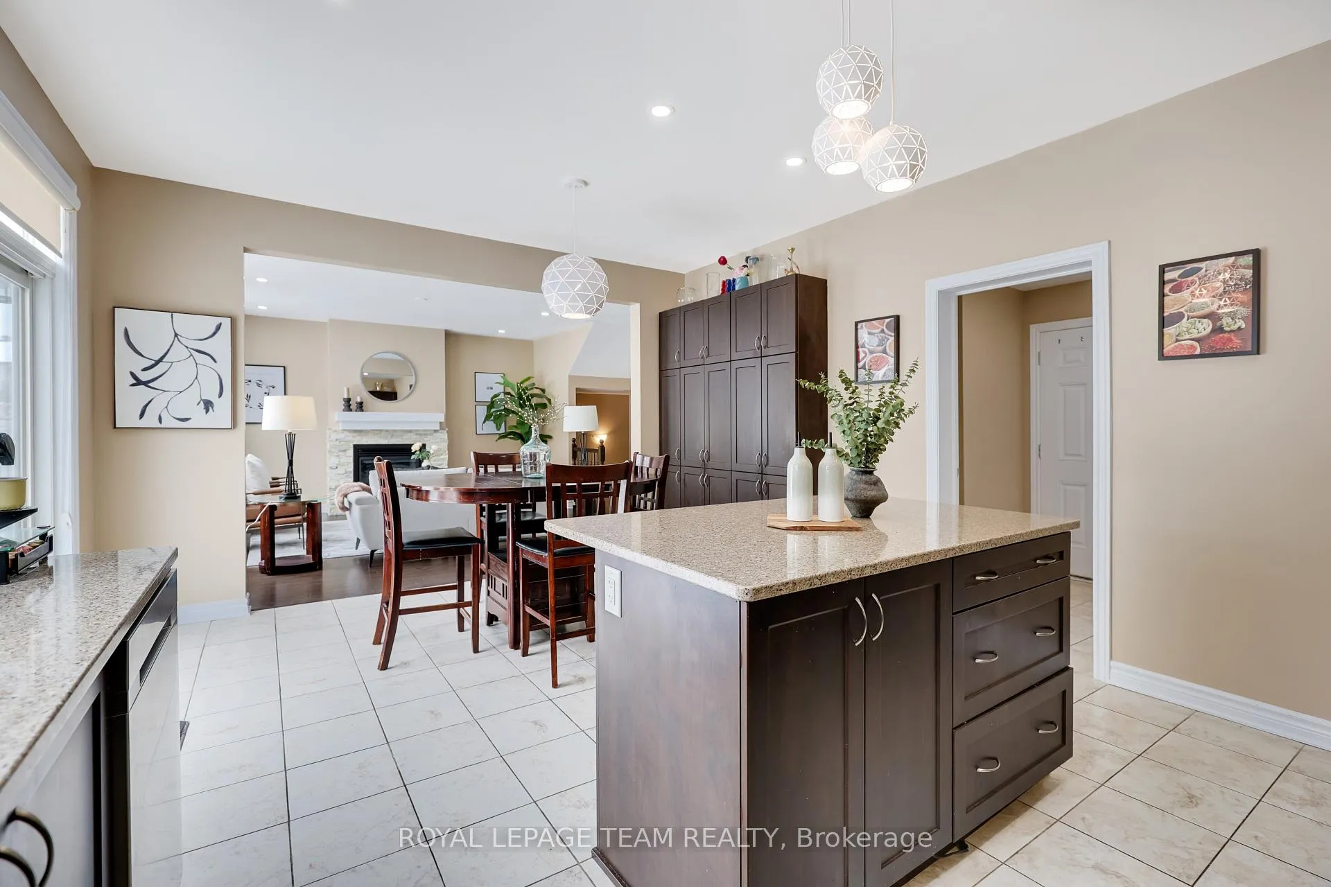Photo 22 of 209 Mission Trail Crescent, Ottawa, Kanata - Kanata Lakes/Heritage Hills — HOMEH
