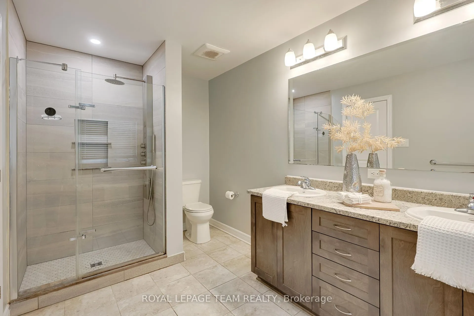 Photo 33 of 209 Mission Trail Crescent, Ottawa, Kanata - Kanata Lakes/Heritage Hills — HOMEH