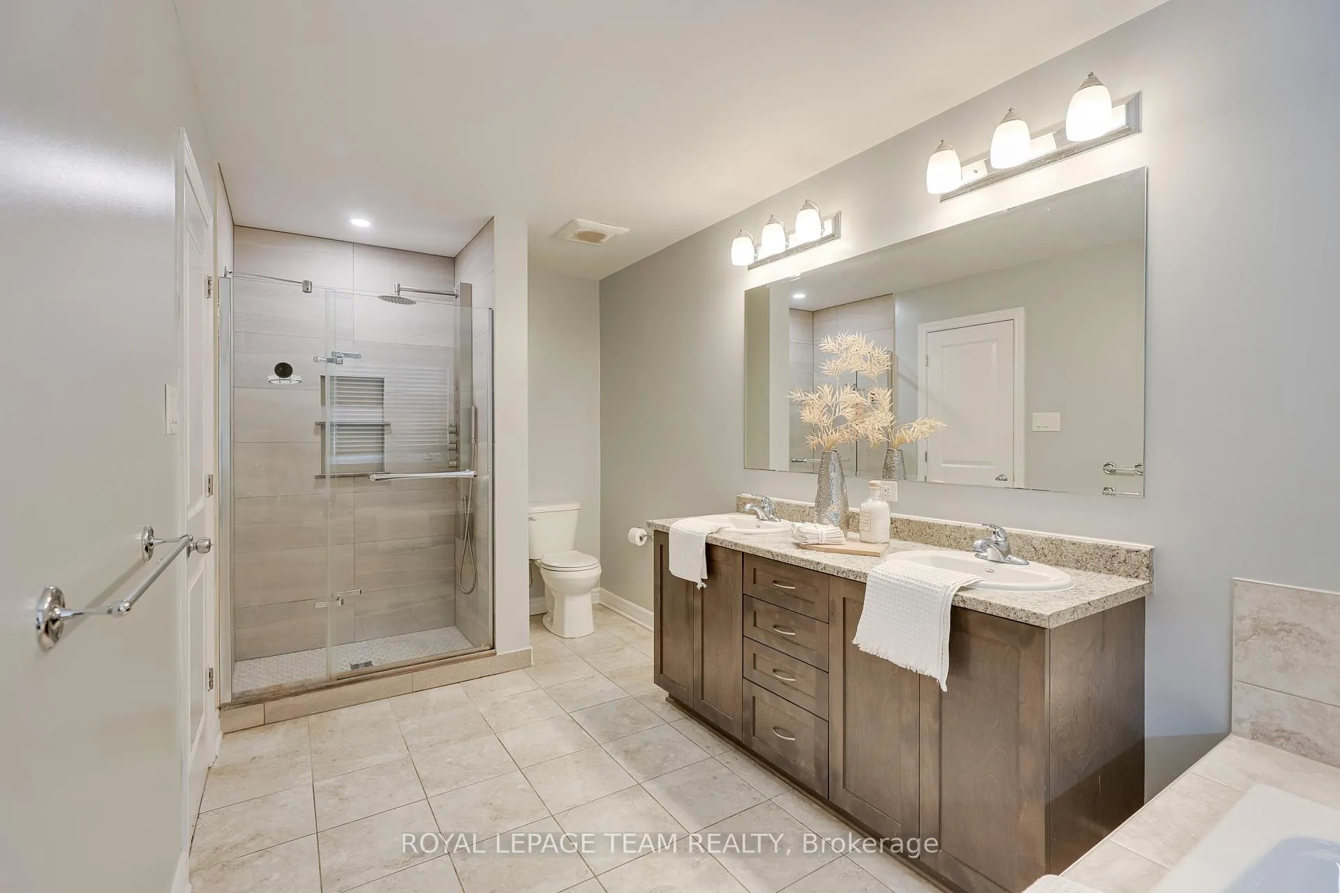 Photo 34 of 209 Mission Trail Crescent, Ottawa, Kanata - Kanata Lakes/Heritage Hills — HOMEH